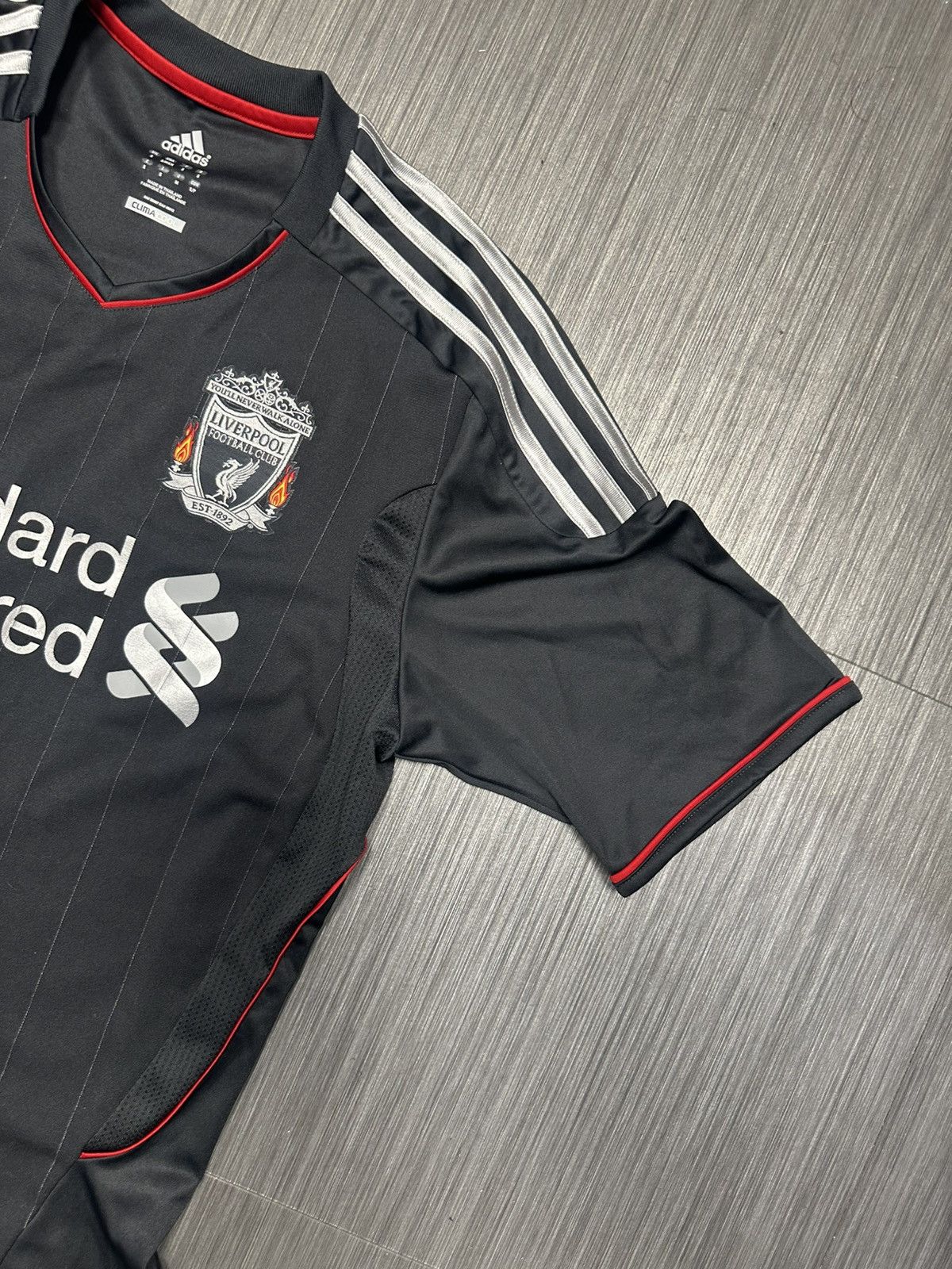 Adidas 2011-12 Liverpool adidas Away Shirt s Size US S / EU 44-46 / 1 - 2 Thumbnail