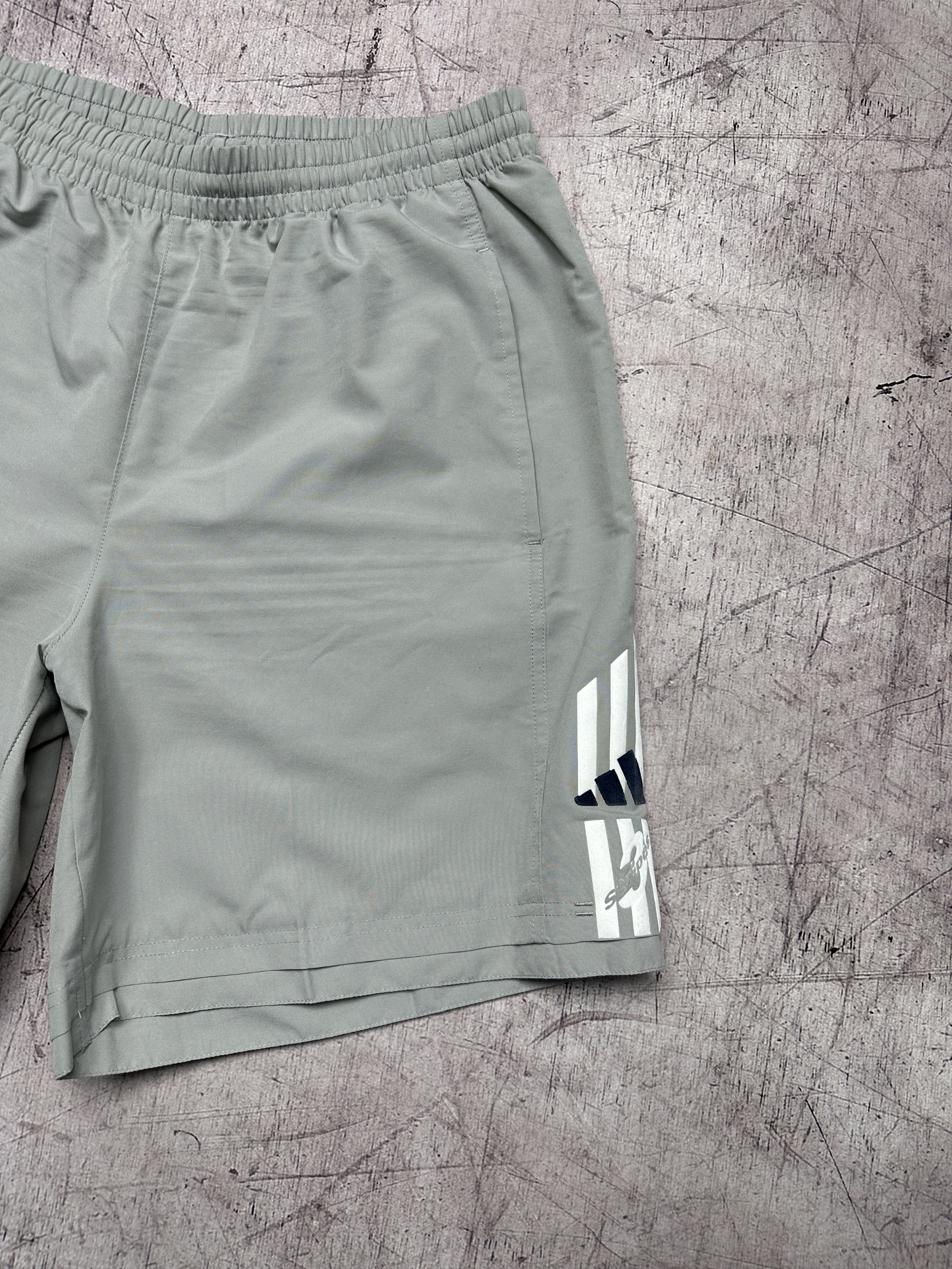 Adidas Adidas Vintage Mens Shorts Size US 36 / EU 52 - 3 Thumbnail