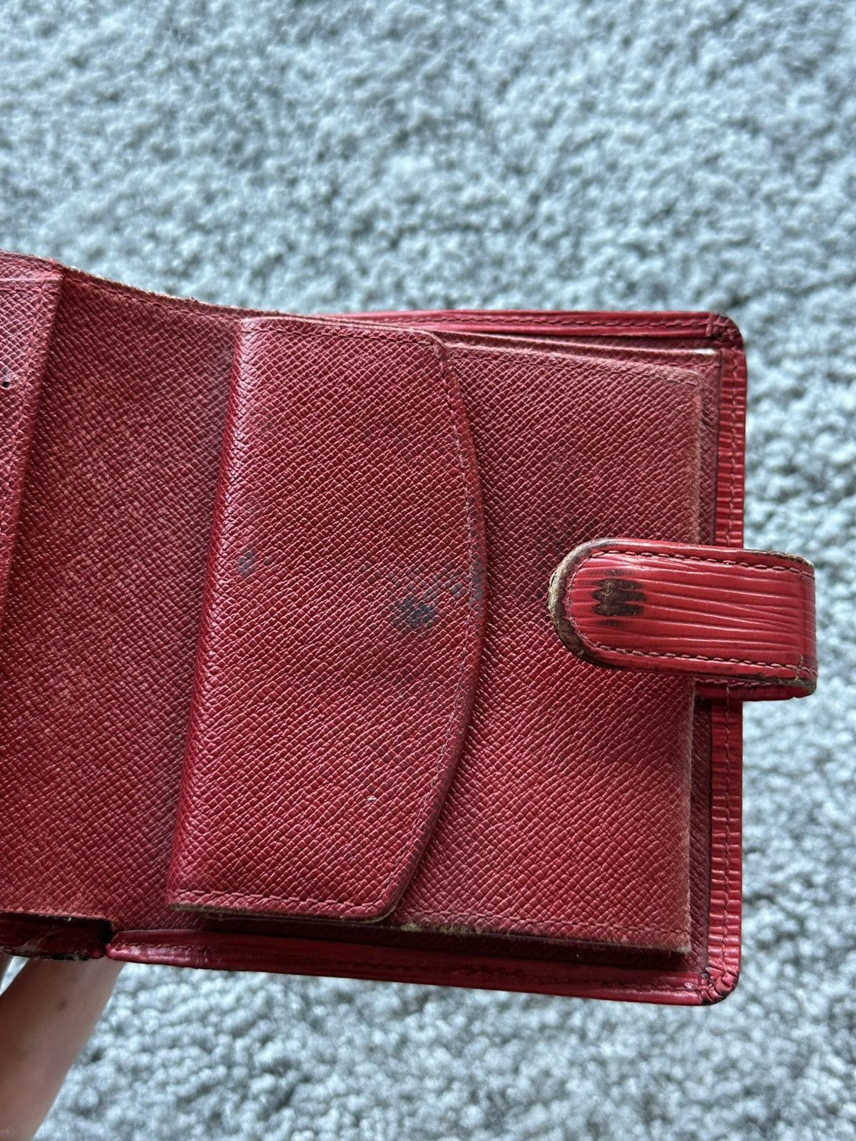 Louis Vuitton Louis Vuitton Epi Bifold Wallet Size ONE SIZE - 7 Thumbnail