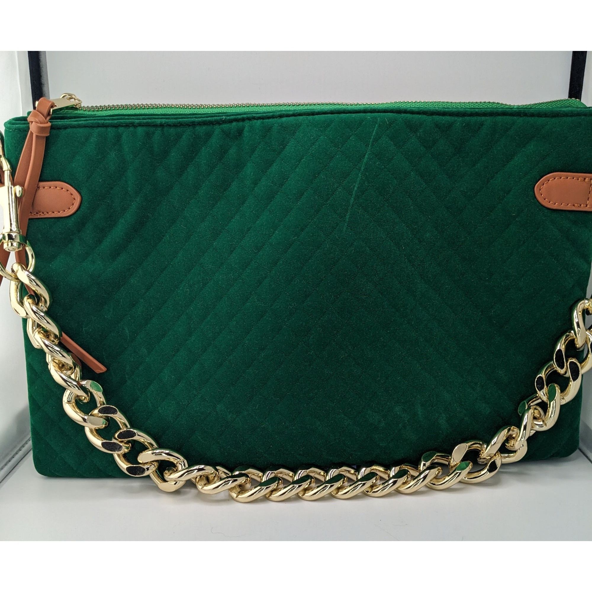 Other Thomas & Lee Company Quilted Green Velvet Shoulder Bag With Size ONE SIZE - 9 Thumbnail