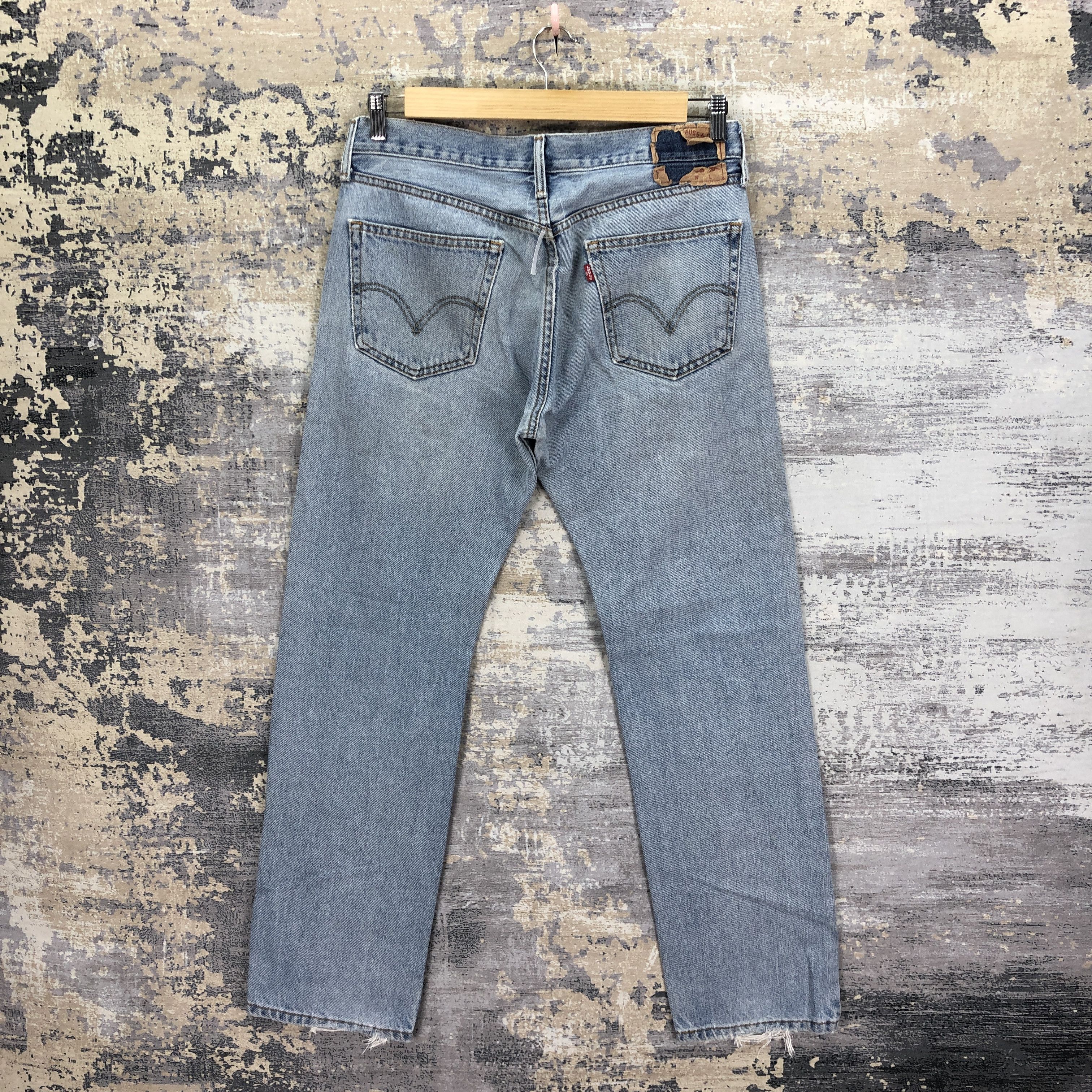Levi's Vintage Levis 505 Light Wash Jeans Levi's Sun Faded Denim Size US 32 / EU 48 - 2 Thumbnail