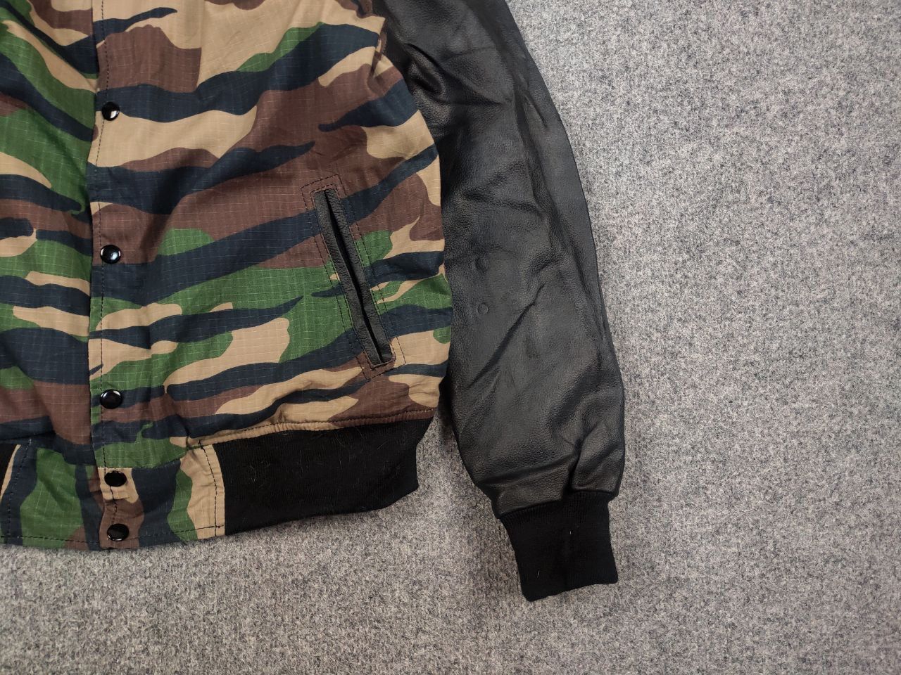 Reason Vintage Reason Varsity Camo Bomber Jacket kanye west Style Size US L / EU 52-54 / 3 - 5 Thumbnail