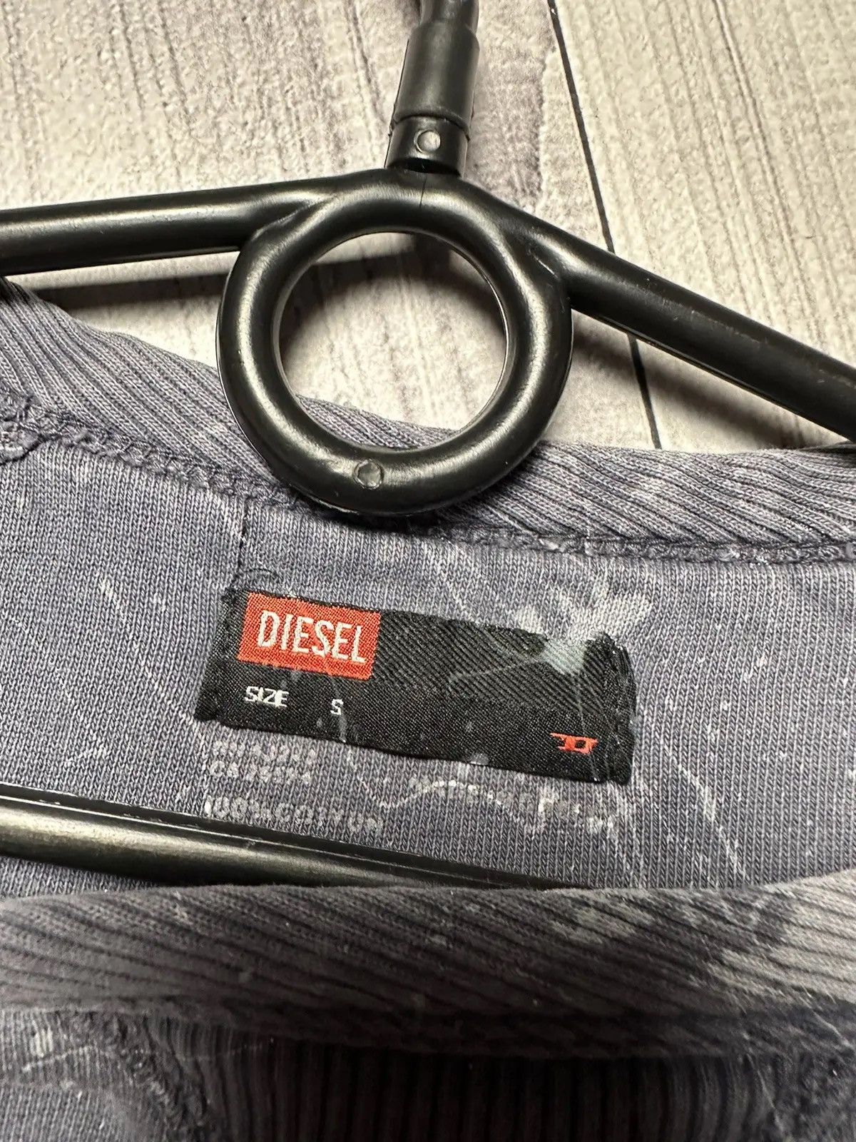 Diesel Vintage Diesel sweatshirt distressed painting rare logo Size US S / EU 44-46 / 1 - 6 Thumbnail