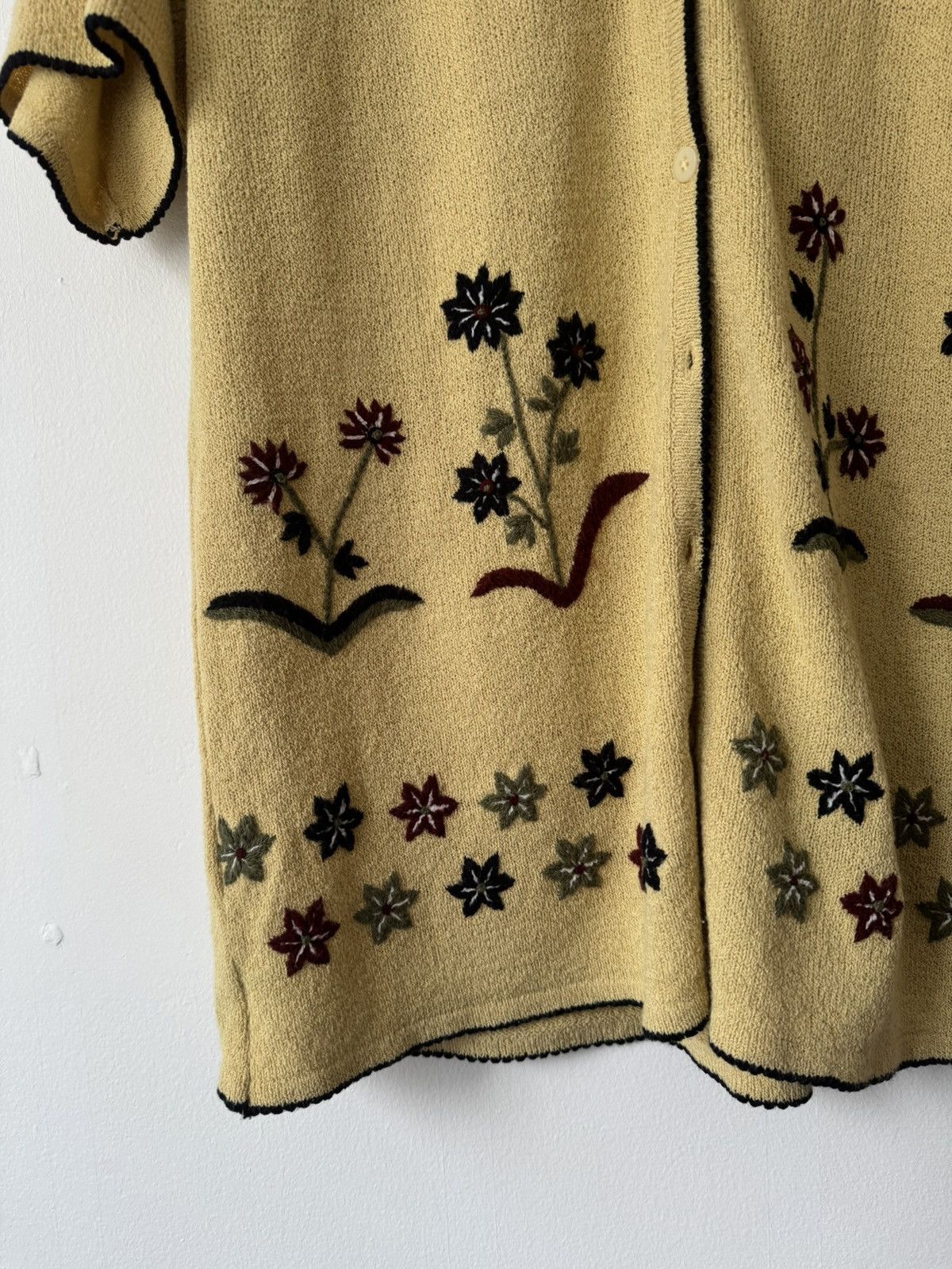 Vintage Vintage Embroidered Floral Shirt Size US L / EU 52-54 / 3 - 2 Thumbnail