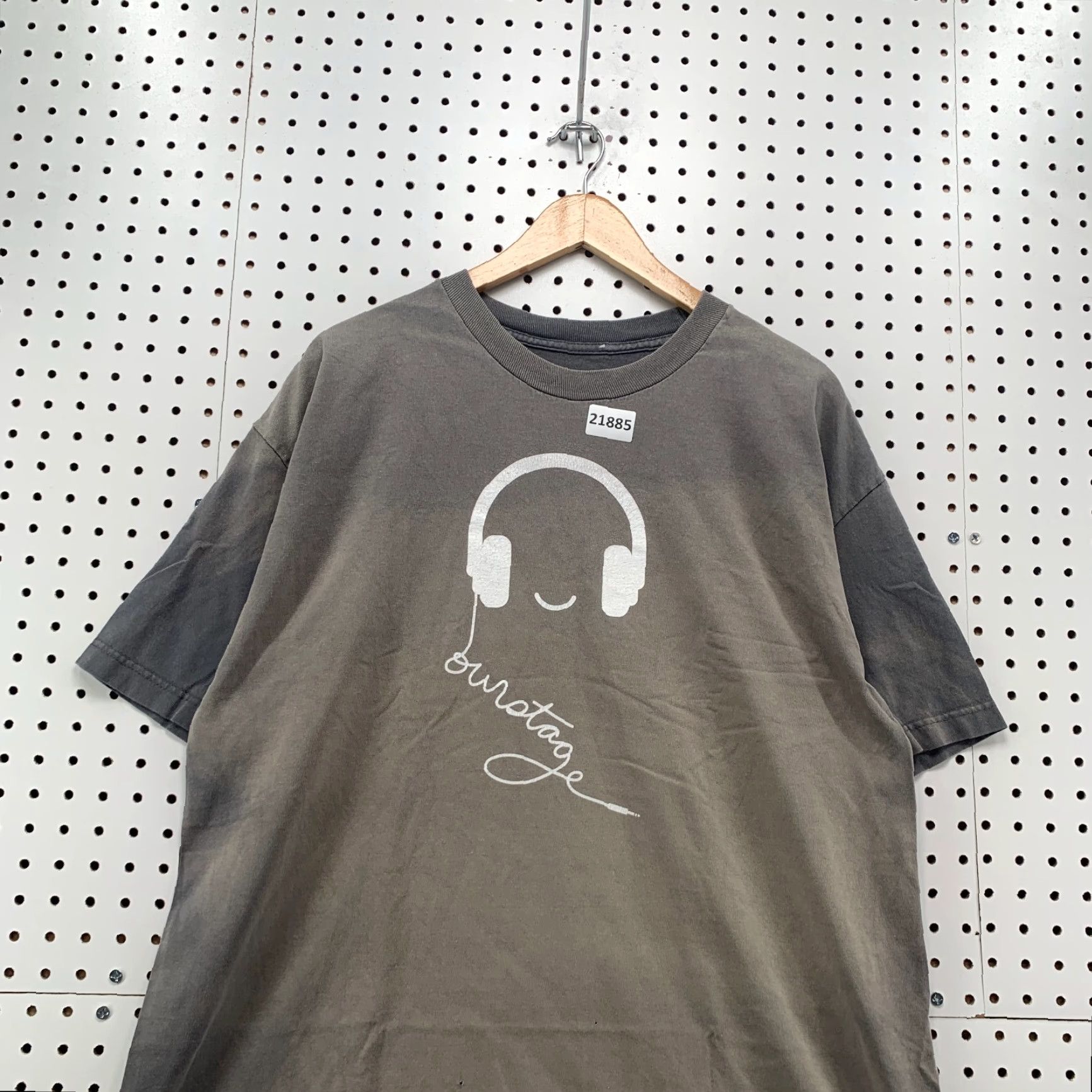 Vintage Our Stage Headphone Shirt Faded Gray Men XL 23x30 Music BAnd TEE Size US XL / EU 56 / 4 - 2 Thumbnail