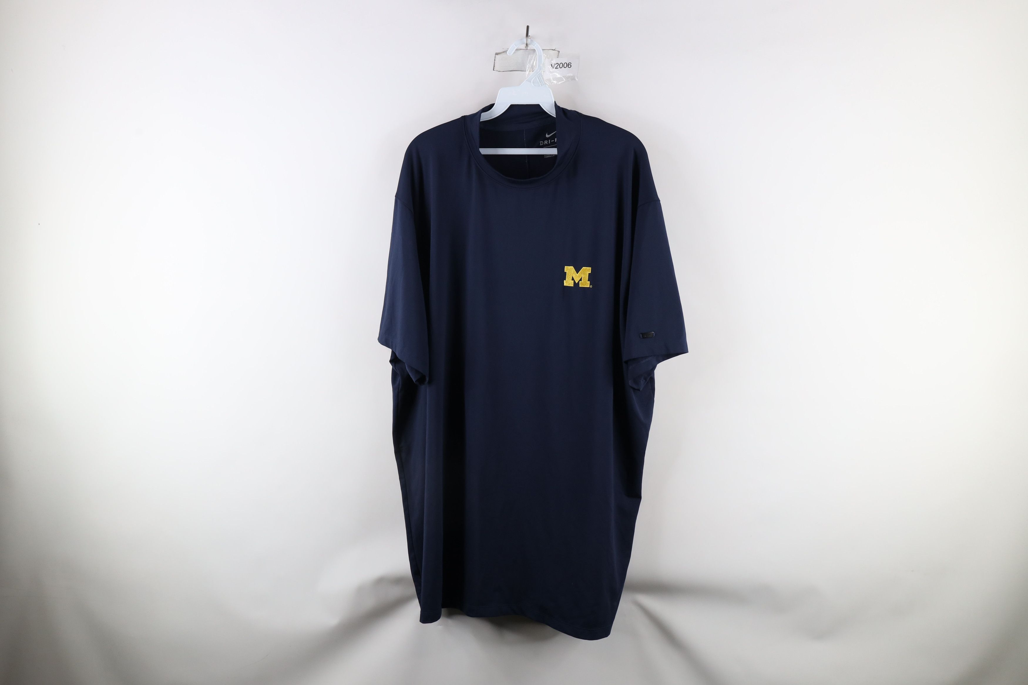 Nike × Vintage Nike Mini Swoosh University of Michigan Mock Neck T-Shirt Size US XXL / EU 58 / 5 - 1 Thumbnail