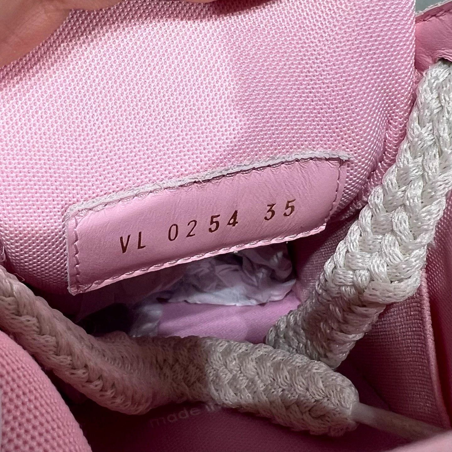 Louis Vuitton LV Trainer Pink Size 35 (runs large) Size US 4 / IT 34 - 8 Thumbnail