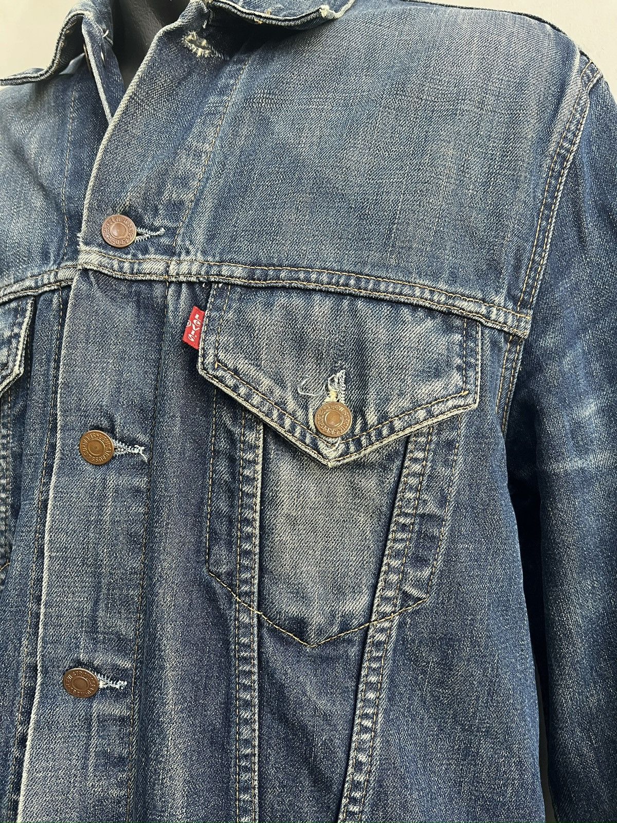 Levi's Levis vintage washed 90s denim trucker jacket y2k Size US XL / EU 56 / 4 - 3 Thumbnail