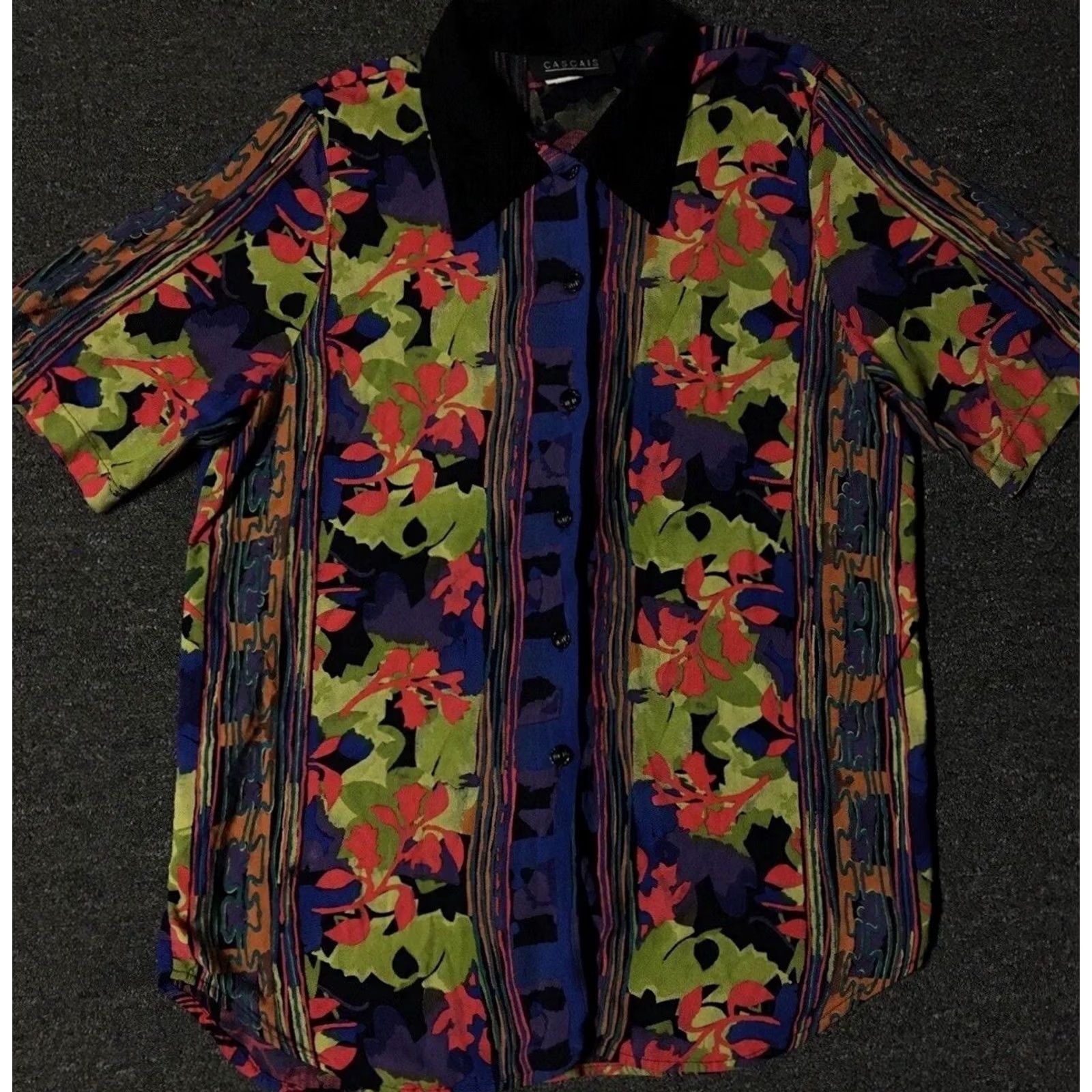 Vintage VINTAGE All Over Print Shirt L Blue Floral Pattern Short Sleeve Button-Up Unisex Adults 90s Abstract Art Surf Skate Grunge Vaporwave Size L / US 10 / IT 46 - 2 Thumbnail