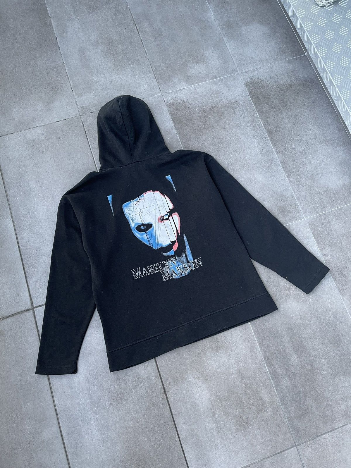 Band Tees × Marilyn Manson × Vintage Vintage Marilyn Manson Back Logo Printed Black Hoodie Size US M / EU 48-50 / 2 - 8 Thumbnail