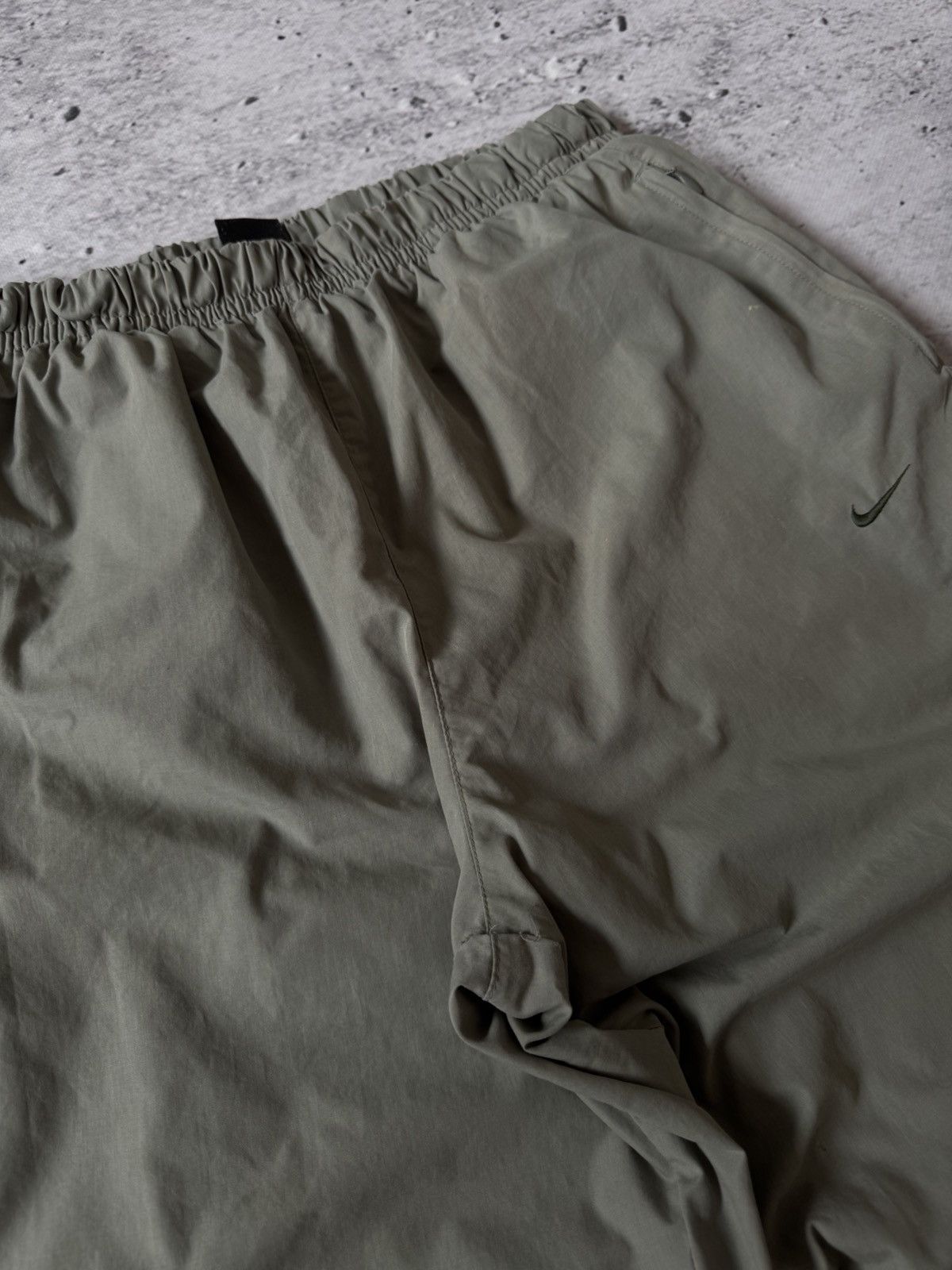 Nike × Vintage NIKE NYLON VINTAGE Y2K OVERSIZE BAGGY FIT PANTS SWEATPANTS Size US 34 / EU 50 - 5 Thumbnail