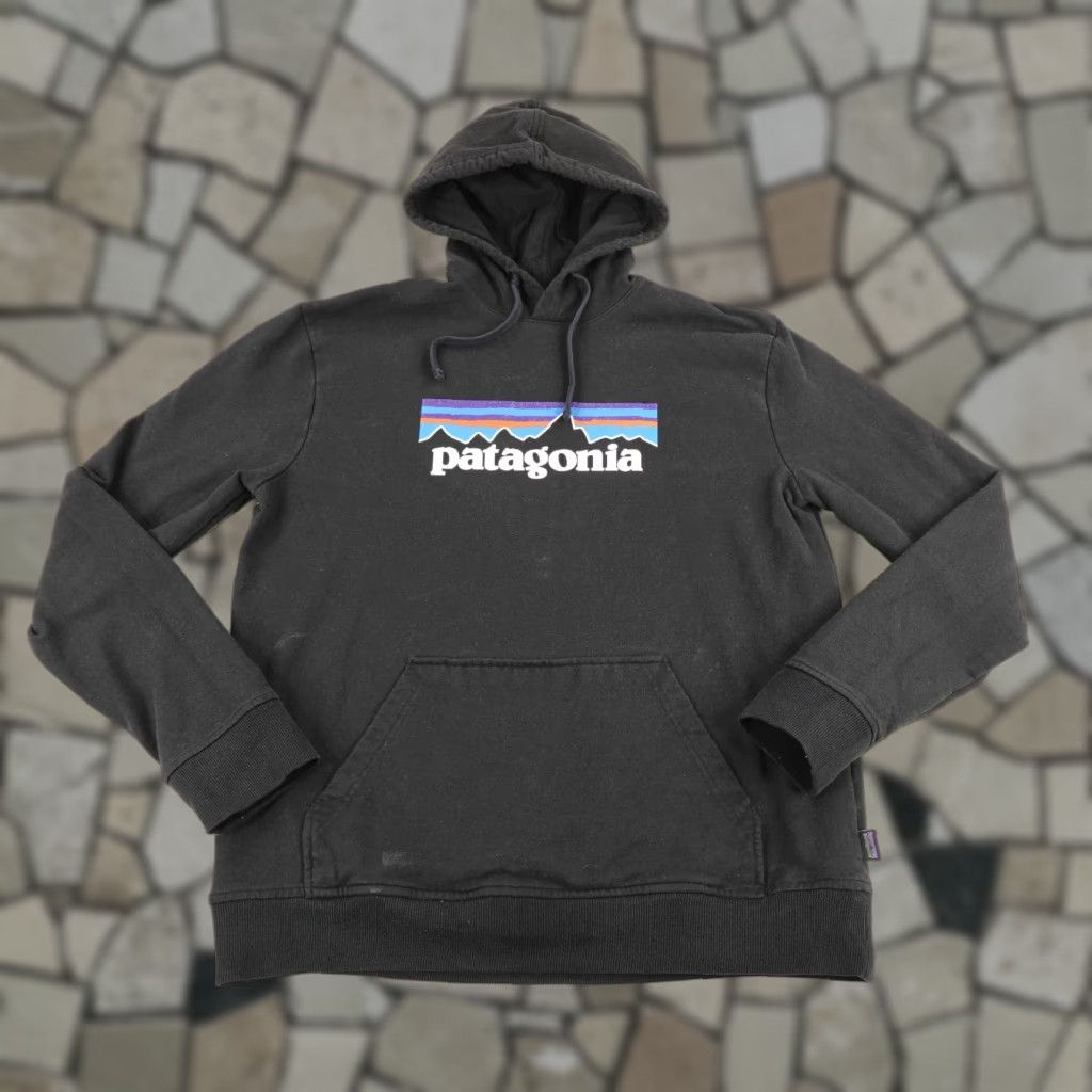 Patagonia Patagonia Hoodie Mens Large Black P-6 Uprisal Hoodie Pullover Sweater Sweatshirt Size US L / EU 52-54 / 3 - 1 Thumbnail