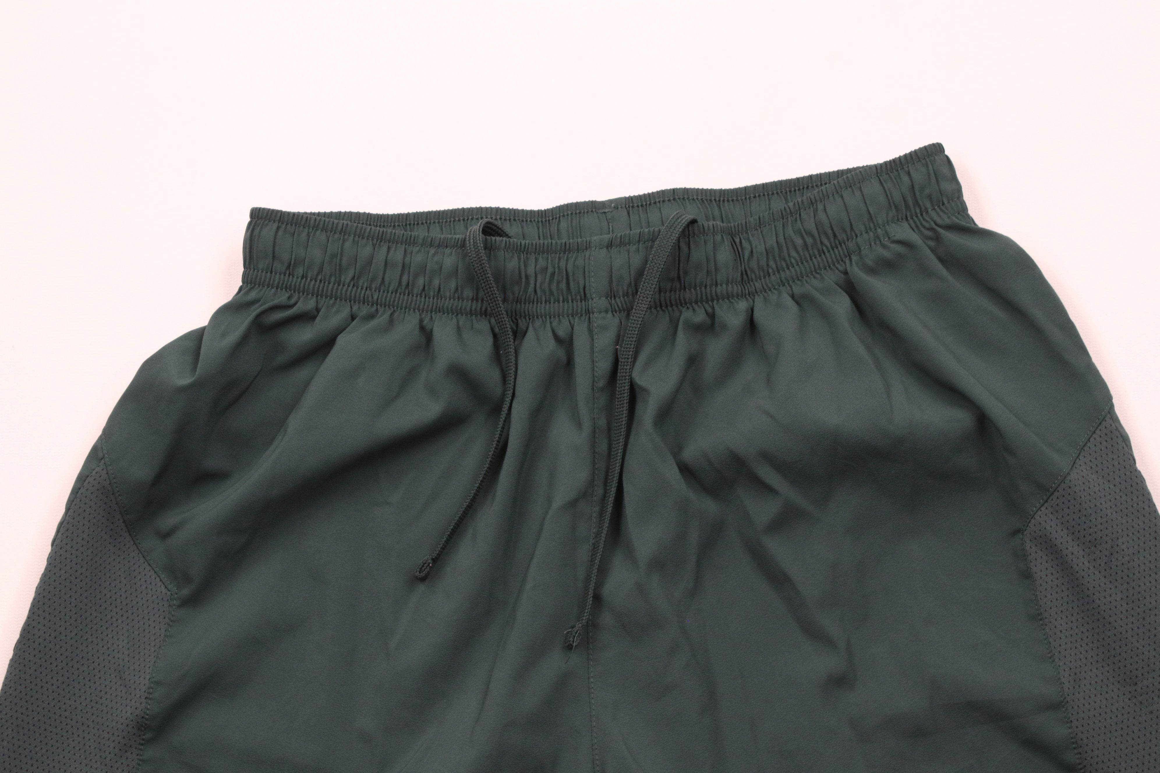 Puma × Vintage Vintage Y2K Puma Jogging Soccer Shorts Green Polyester Size US 30 / EU 46 - 2 Thumbnail