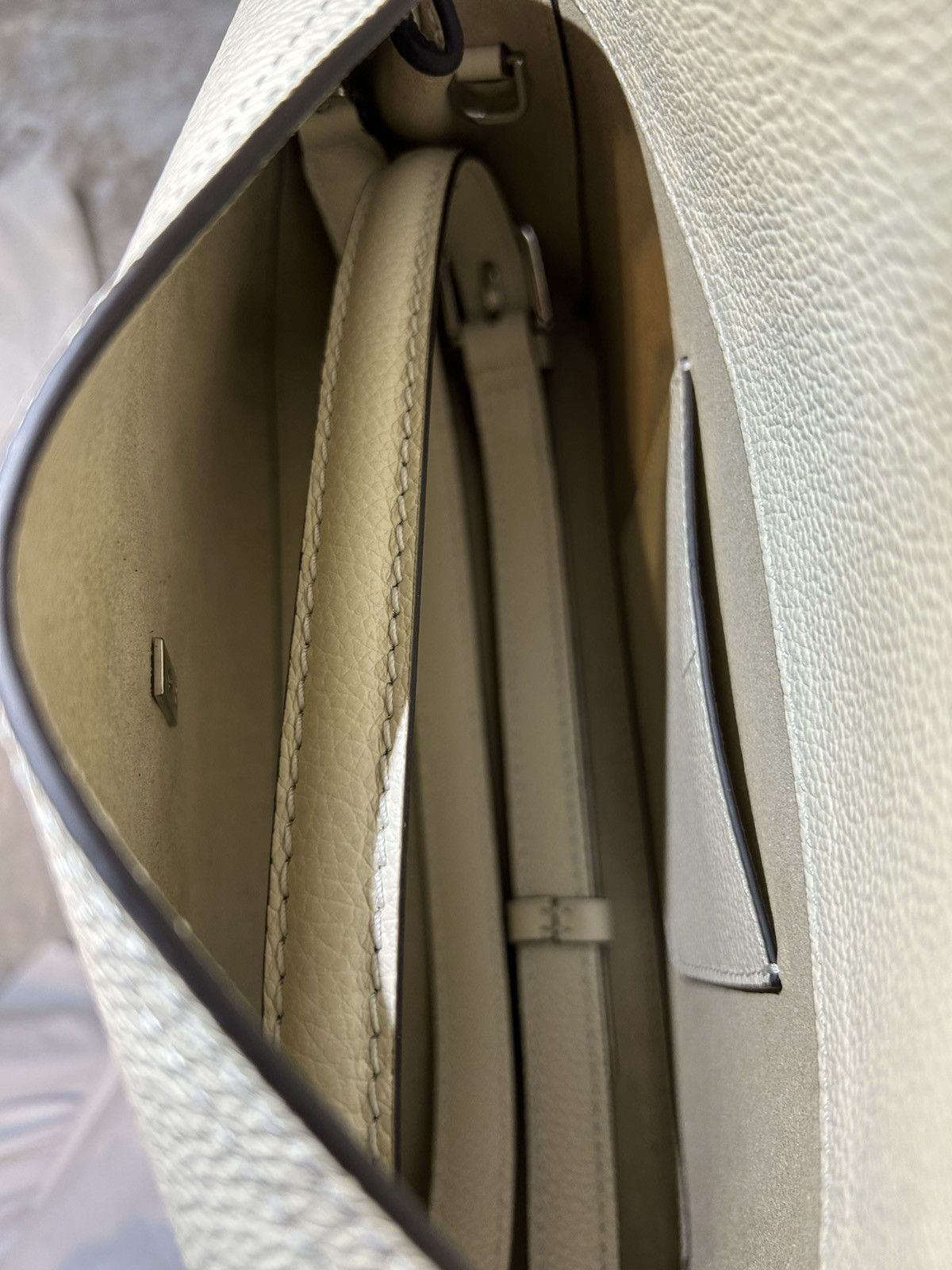 Toteme Totême T-Lock Clutch White Size ONE SIZE - 9 Thumbnail