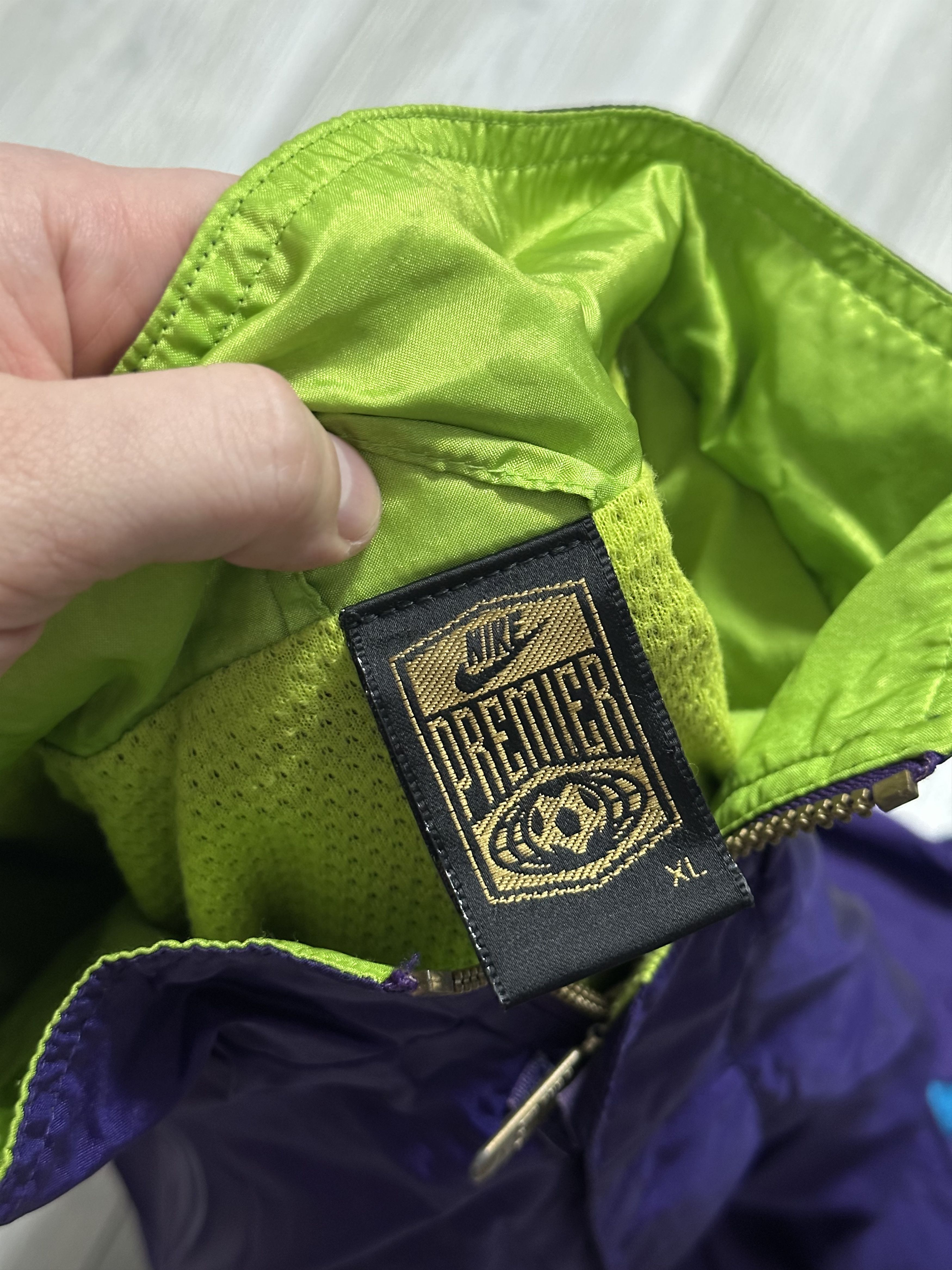 Nike Nike Vintage 90s Premier League Football Windbreaker Jacket Size US XL / EU 56 / 4 - 6 Thumbnail