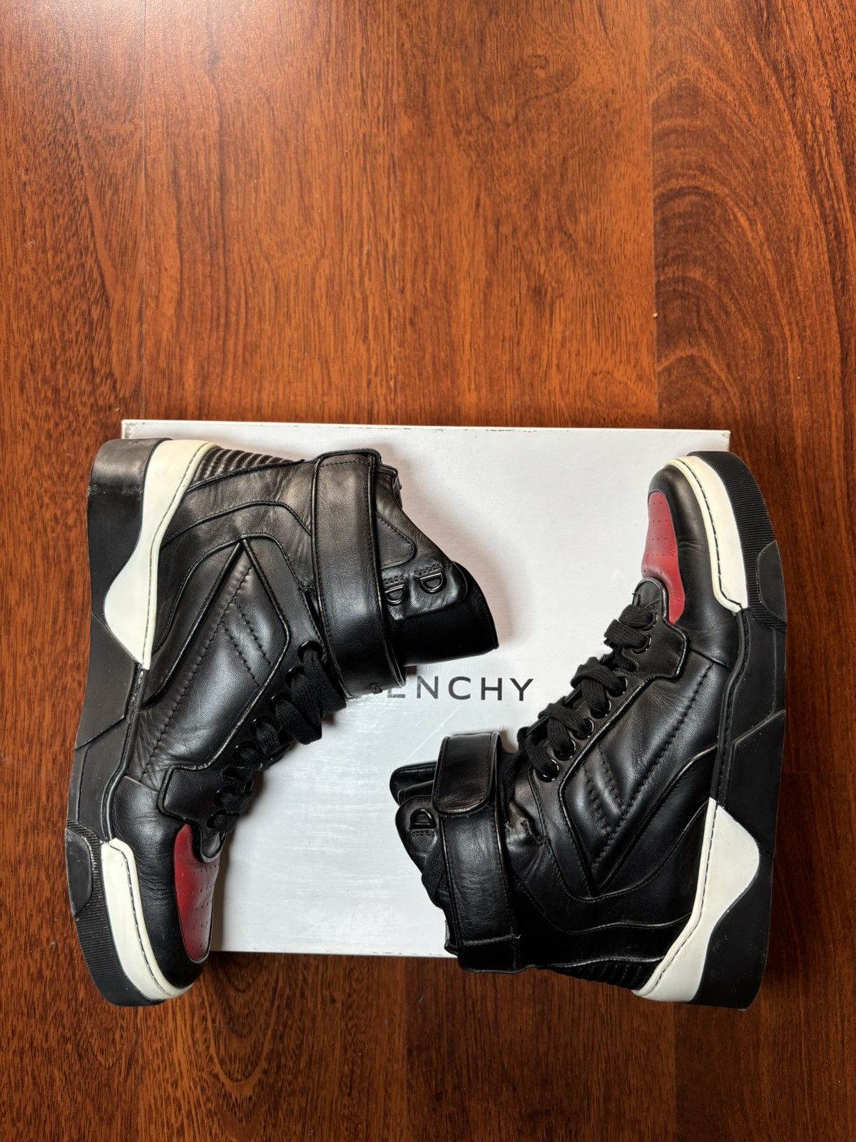 Givenchy Givenchy hi top tyson sneakers Size US 8 / EU 41 - 2 Thumbnail