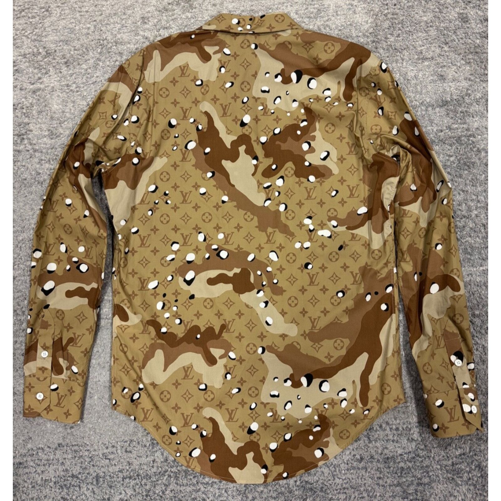 Louis Vuitton Louis Vuitton Desert Camo DNA Long Sleeve Logo Monogram Size US S / EU 44-46 / 1 - 12 Thumbnail