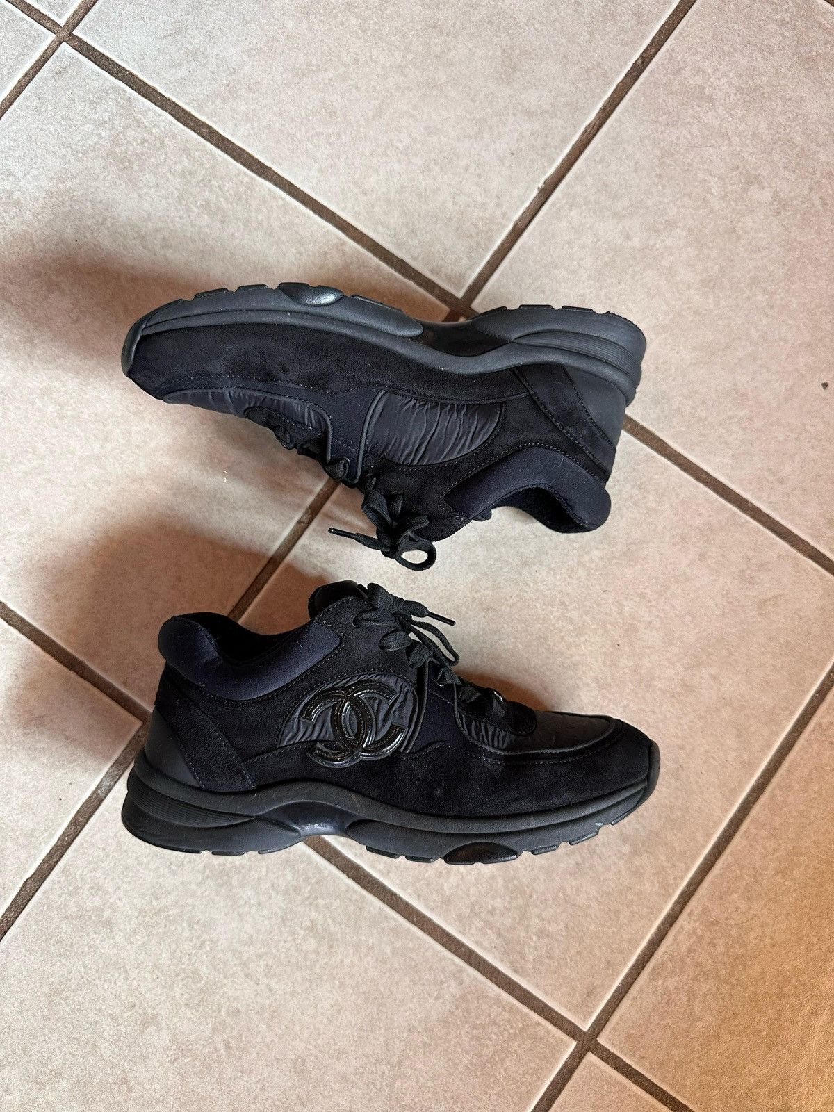 Chanel Chanel low top trainers Size US 7.5 / IT 37.5 - 4 Thumbnail