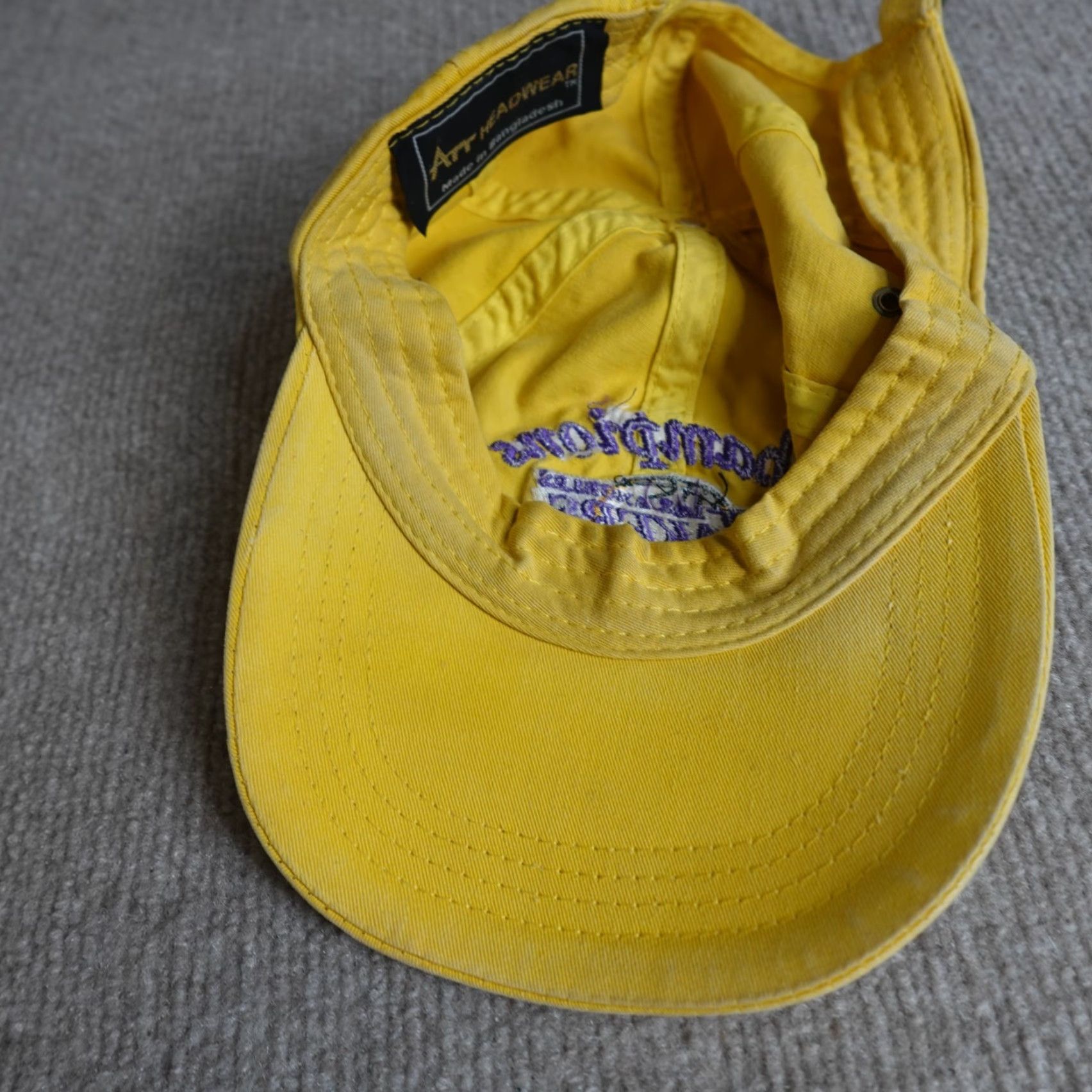 Champion VINTAGE Lakers Hat Yellow Dadhat Straback? Size ONE SIZE - 3 Thumbnail