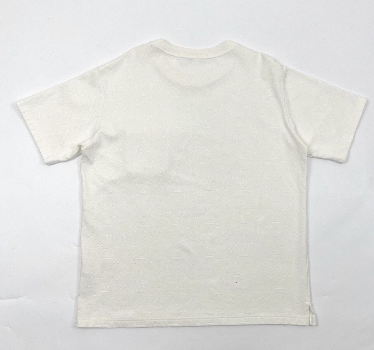 Louis Vuitton Louis Vuitton Embossed Print Short Sleeve T-shirt K12 Size US XL / EU 56 / 4 - 2 Thumbnail