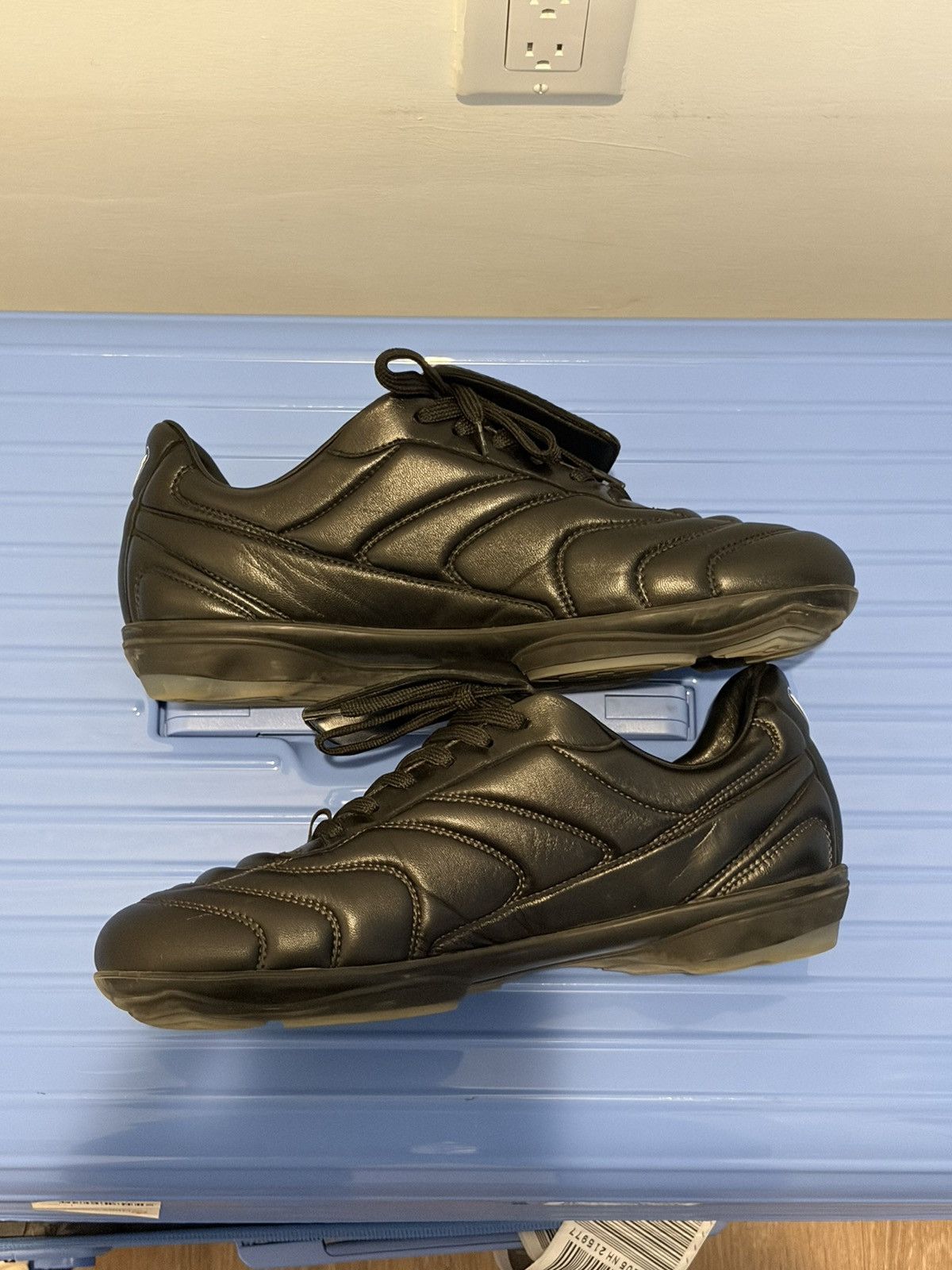 Louis Vuitton LV footprint soccer shoes Size US 9 / EU 42 - 8 Thumbnail