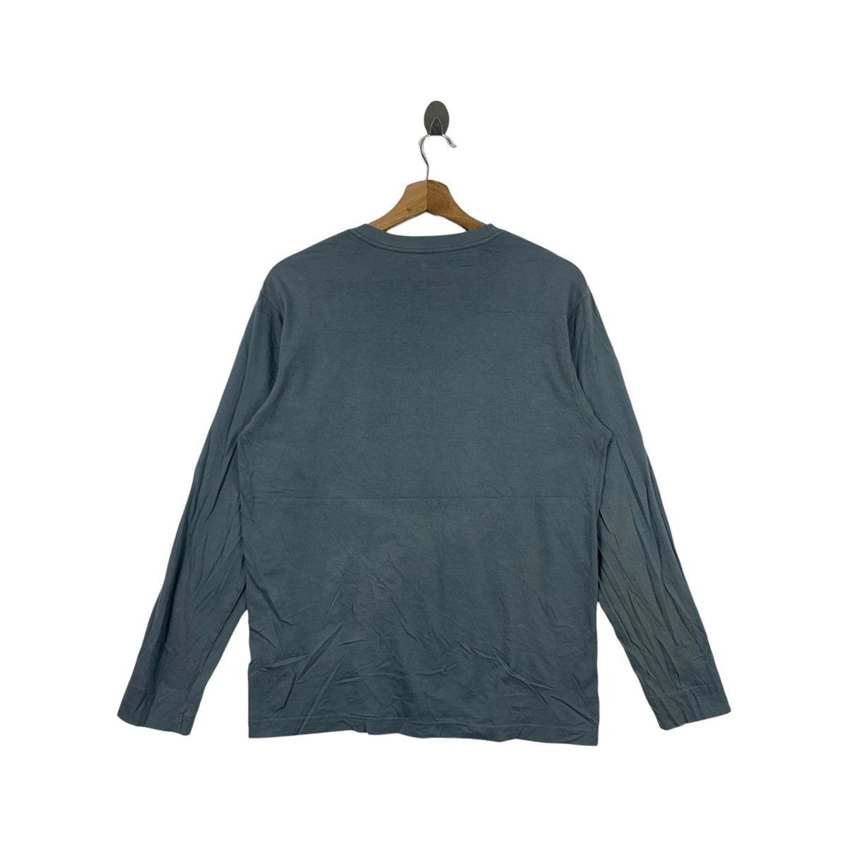 Montbell Vintage MONTBELL JAPAN OUTDOOR Embossed Logo Tee Shirt Size US M / EU 48-50 / 2 - 4 Thumbnail