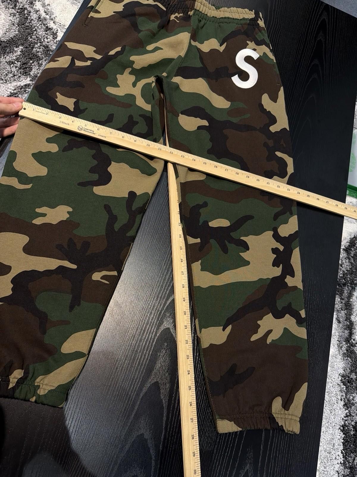 Supreme Supreme S Logo Sweatpants Camo (SS25) Brand New Size Medium Size US 32 / EU 48 - 10 Thumbnail