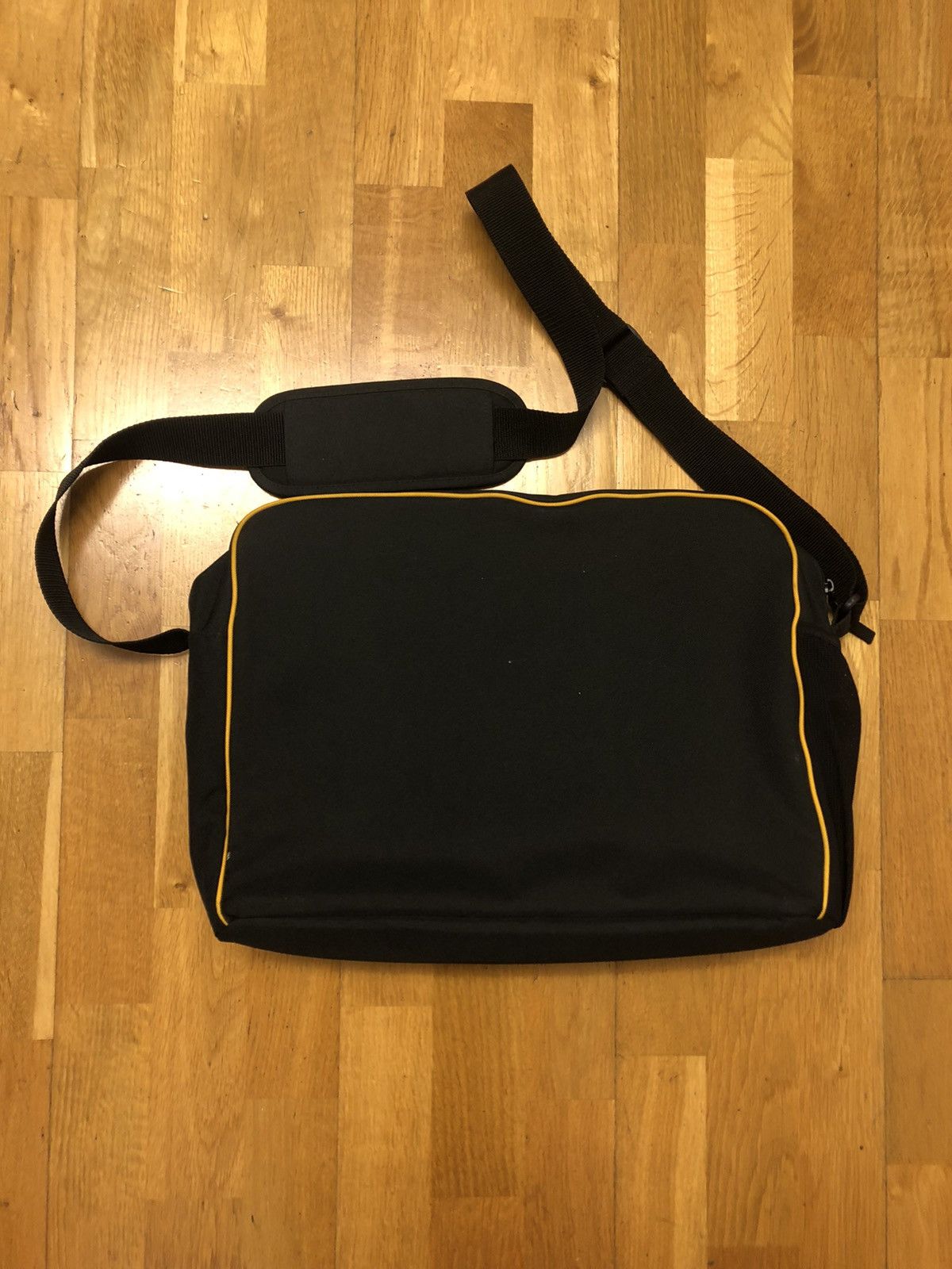 Adidas ADIDAS GERMANY NATIONAL FOOTBALL SOCCER SPORT SHOULDER BAG Size ONE SIZE - 4 Thumbnail