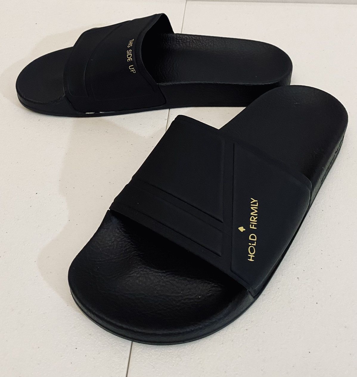Adidas × Raf Simons Raf Simons 🇮🇹 x Adilette 'Bunny Black' All Blacks 6 M 8 W New Size US 6 / EU 39 - 8 Thumbnail
