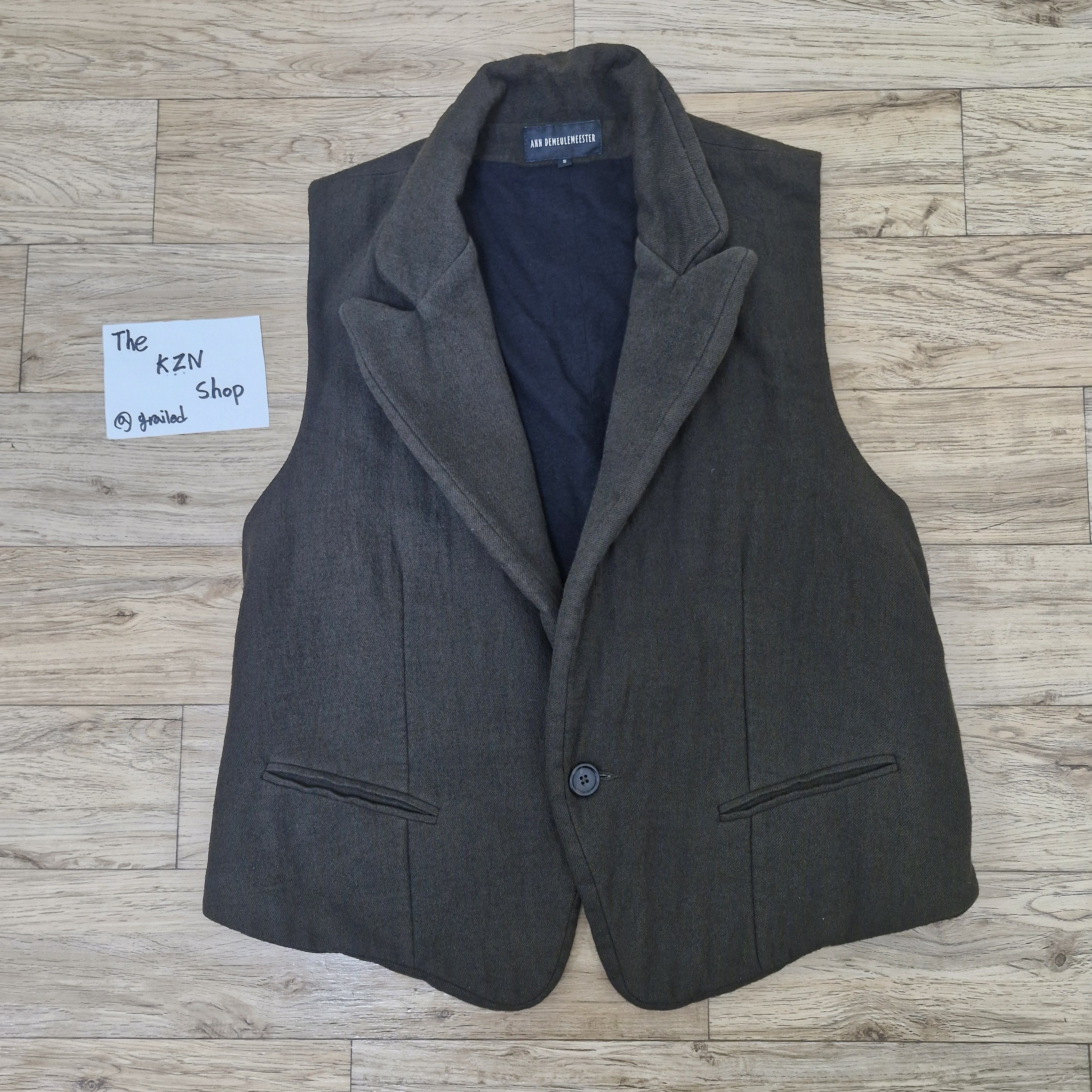 Ann Demeulemeester ANN DEMEULEMEESTER Cotton Wool Button Vest Size US S / EU 44-46 / 1 - 1 Thumbnail