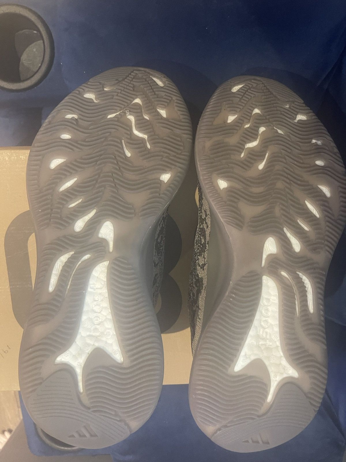 Yeezy Yeezy 380 stone salt Size US 11 / EU 44 - 5 Thumbnail