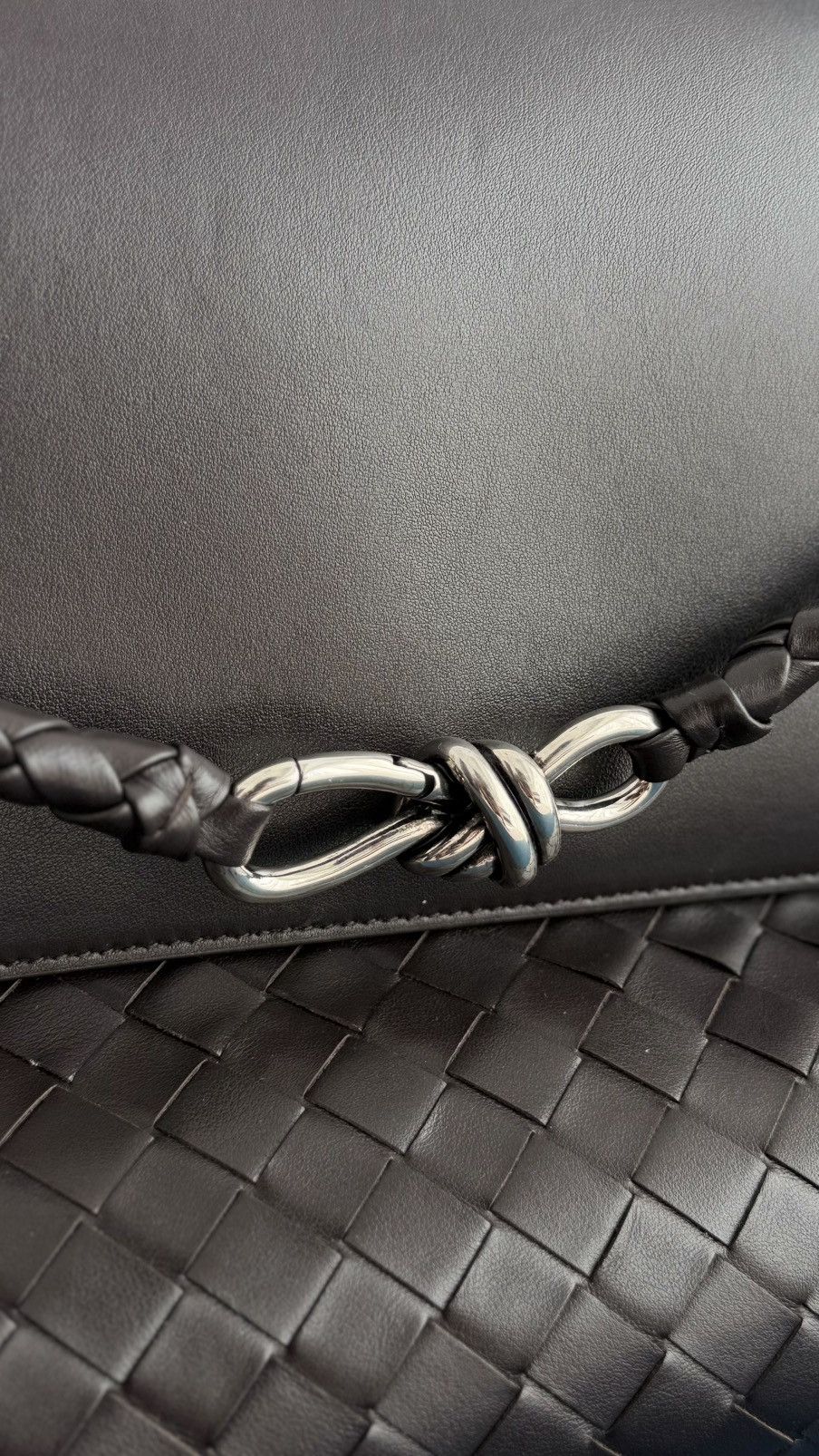 Bottega Veneta Bottega Veneta Andiamo Messenger M Size 40 - 4 Thumbnail