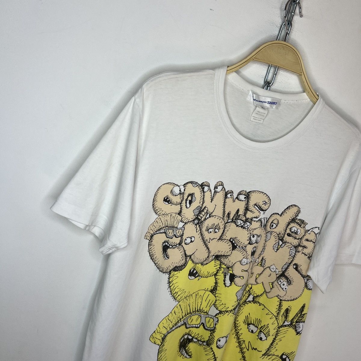 Comme des Garcons PLAY Comme Des Garçons Kaws T Shirt Size US L / EU 52-54 / 3 - 3 Thumbnail