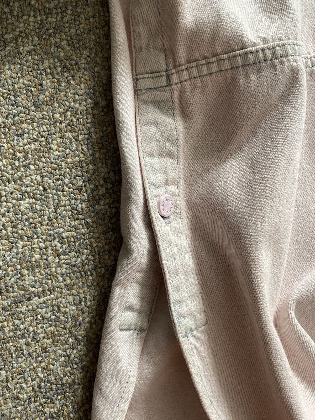 Louis Vuitton LOUIS VUITTON - Removable Pocket Bleached Denim Shirt Size US L / EU 52-54 / 3 - 5 Thumbnail