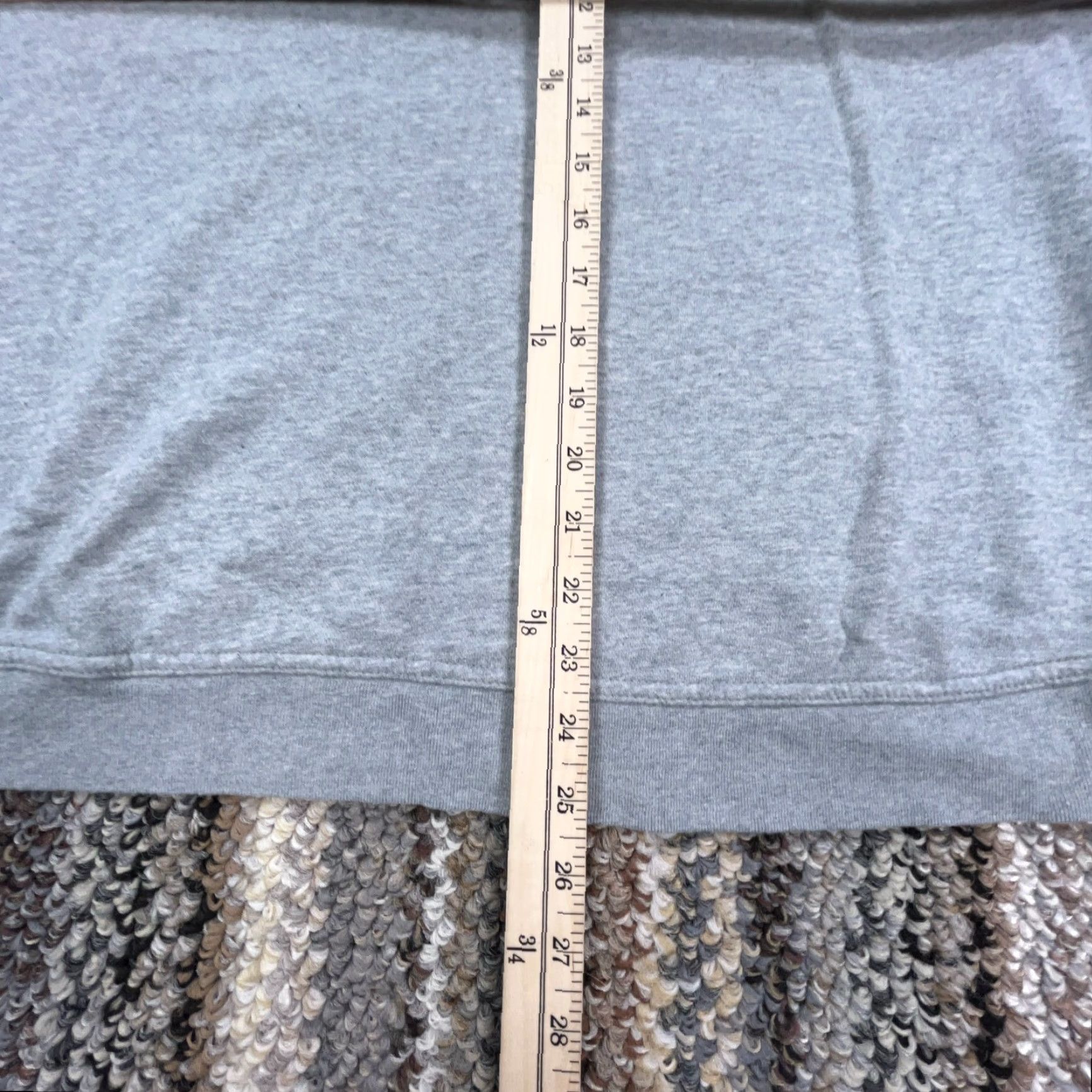 Nike Nike Hoodie Women's Medium Gray Sweatshirt Swoosh V-Neck Fleece Pockets Logo Embroidered Pullover All Seasons Casual Activewear Size M / US 6-8 / IT 42-44 - 7 Thumbnail