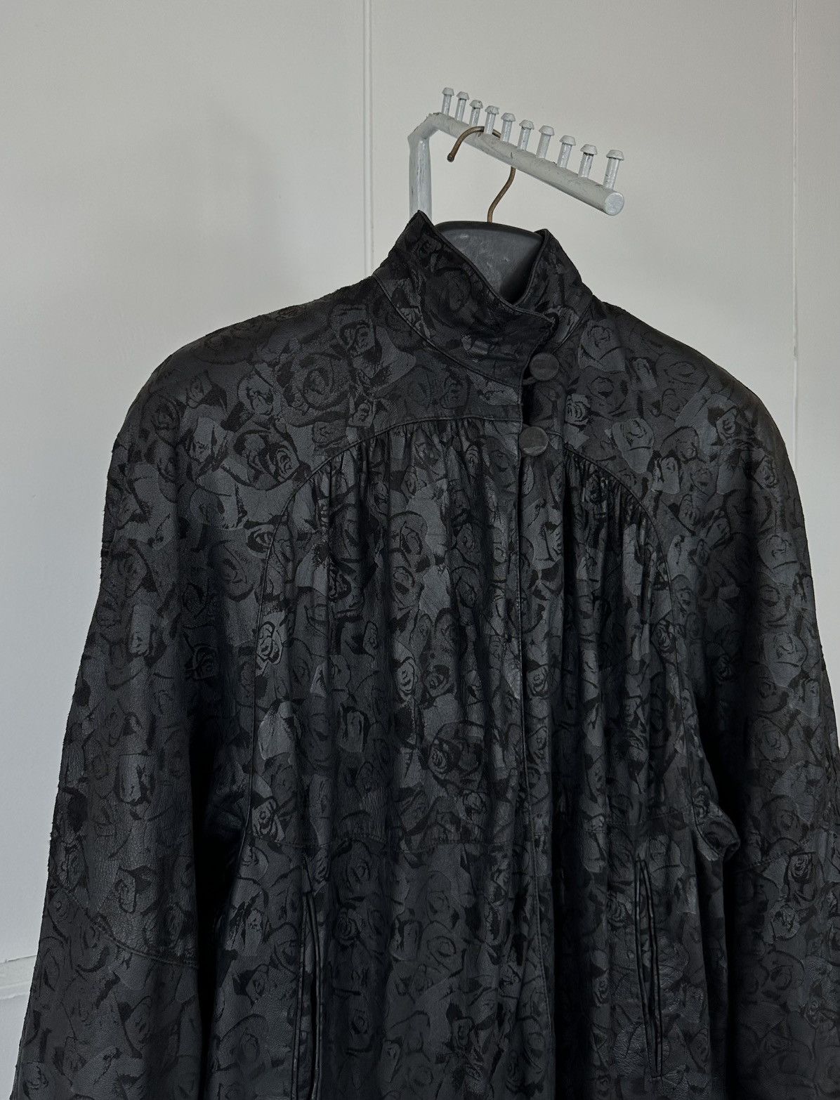 Bally Bally Sally Floral Leather Cape Jackets Vintage Size US M / EU 48-50 / 2 - 2 Thumbnail