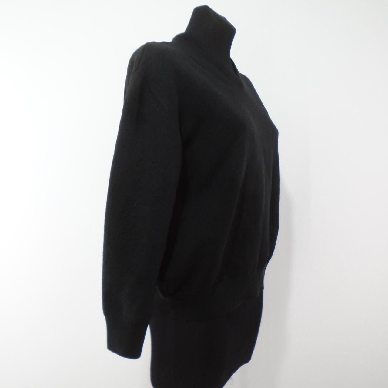 Burberry Women's Sweater Burberry Size M / US 6-8 / IT 42-44 - 2 Thumbnail