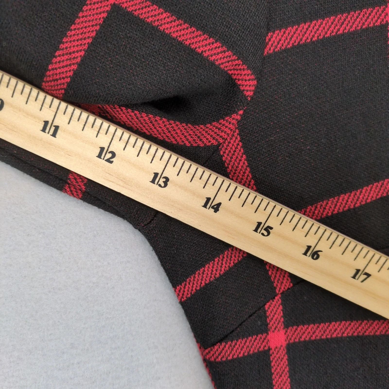 Other Appleseed's Red Black Plaid Knit Dress Sz 10 Ruffle Hem Size L / US 10 / IT 46 - 10 Thumbnail