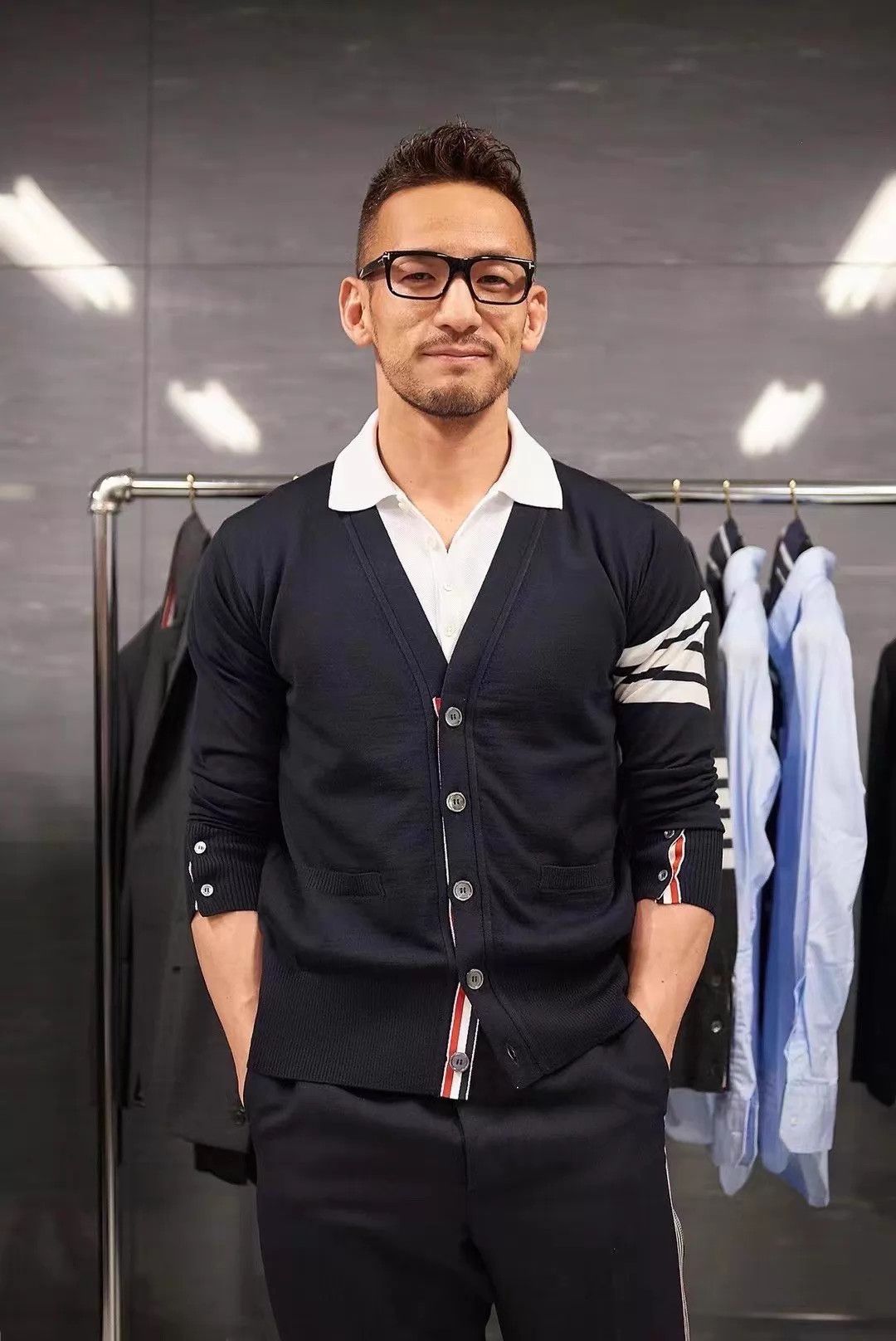 Thom Browne Thom Browne Men's 4-Bar Navy Blue Wool Cardigan Size 2 Size US M / EU 48-50 / 2 - 8 Thumbnail