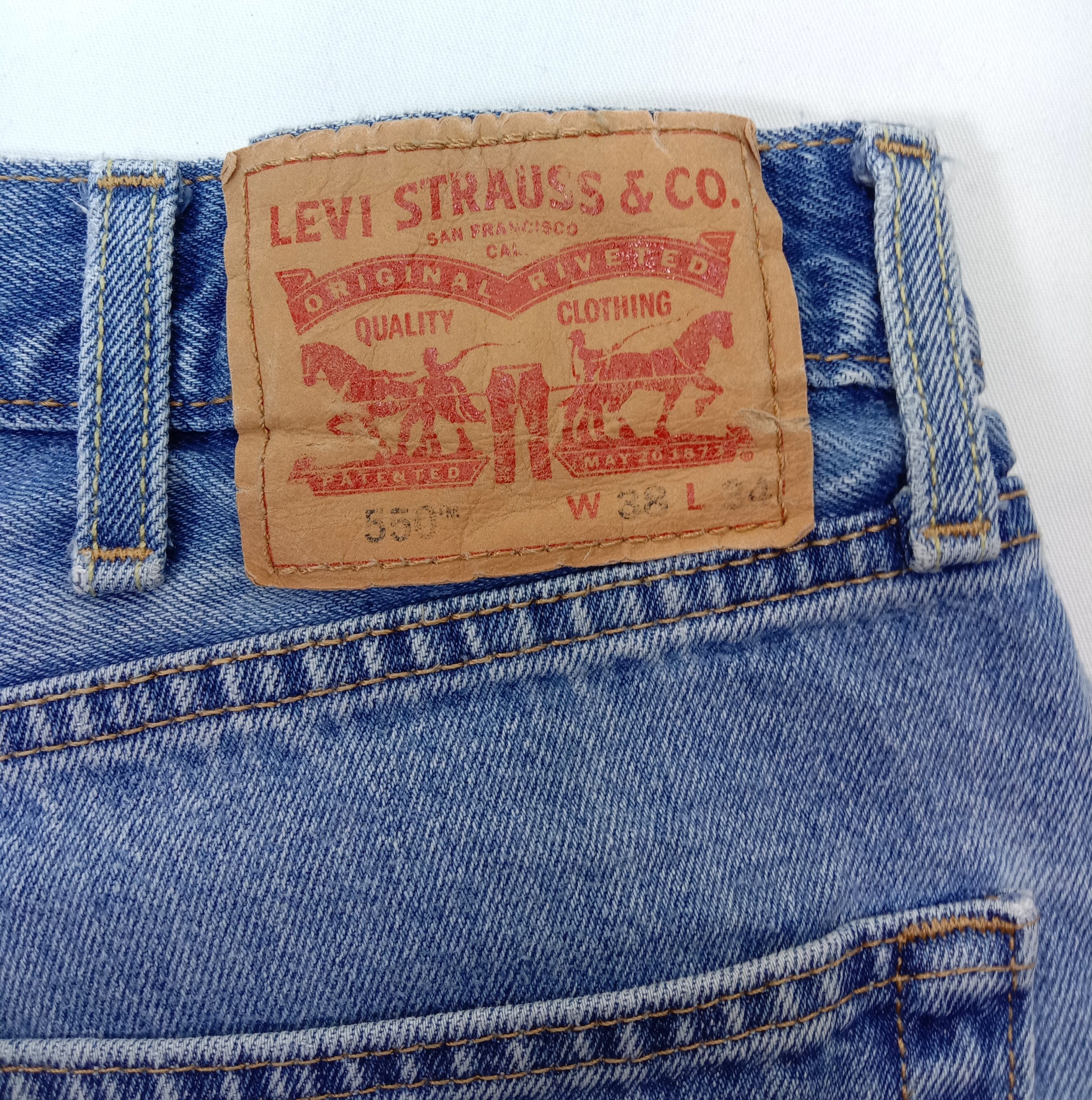 Levi's Vintage Levi's 550 Jeans Relaxed Fit Distressed Denim Size US 37 - 14 Thumbnail