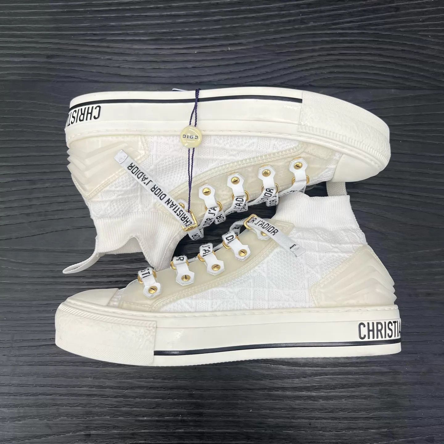 Dior DIOR Walk'n'Dior White 35.5 99 New OG Box Women's Shoes Size US 5 / IT 35 - 2 Thumbnail