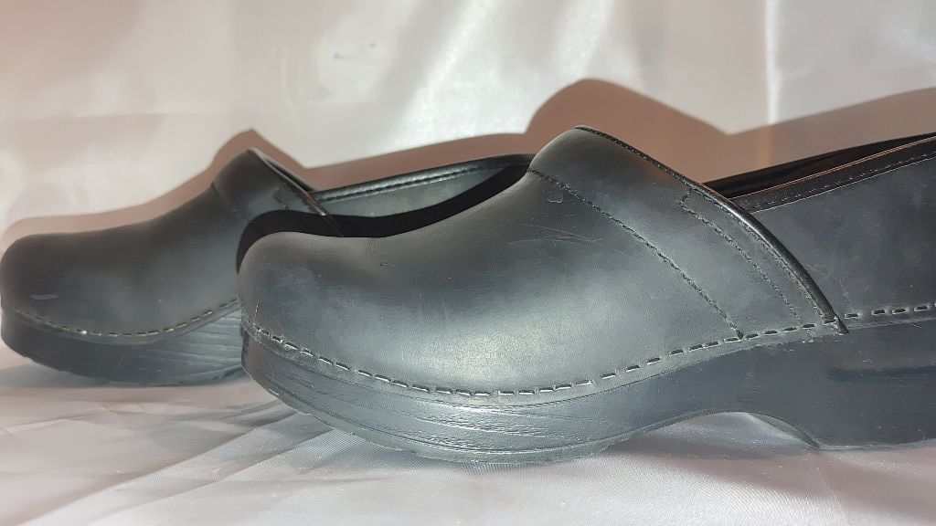 Dansko Dansko Professional Clog Size 38 Size US 8 / IT 38 - 3 Thumbnail