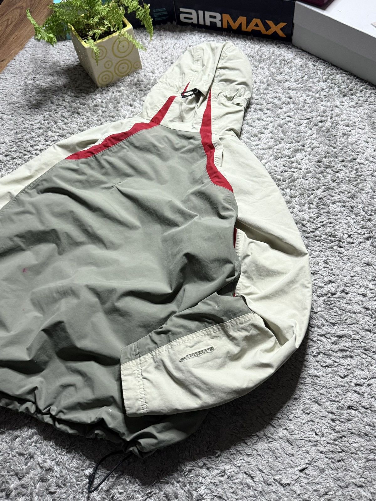 Nike ACG 00s Nike ACG Jacket Outdoor Rare Vintage Logo Drill Size US L / EU 52-54 / 3 - 11 Thumbnail