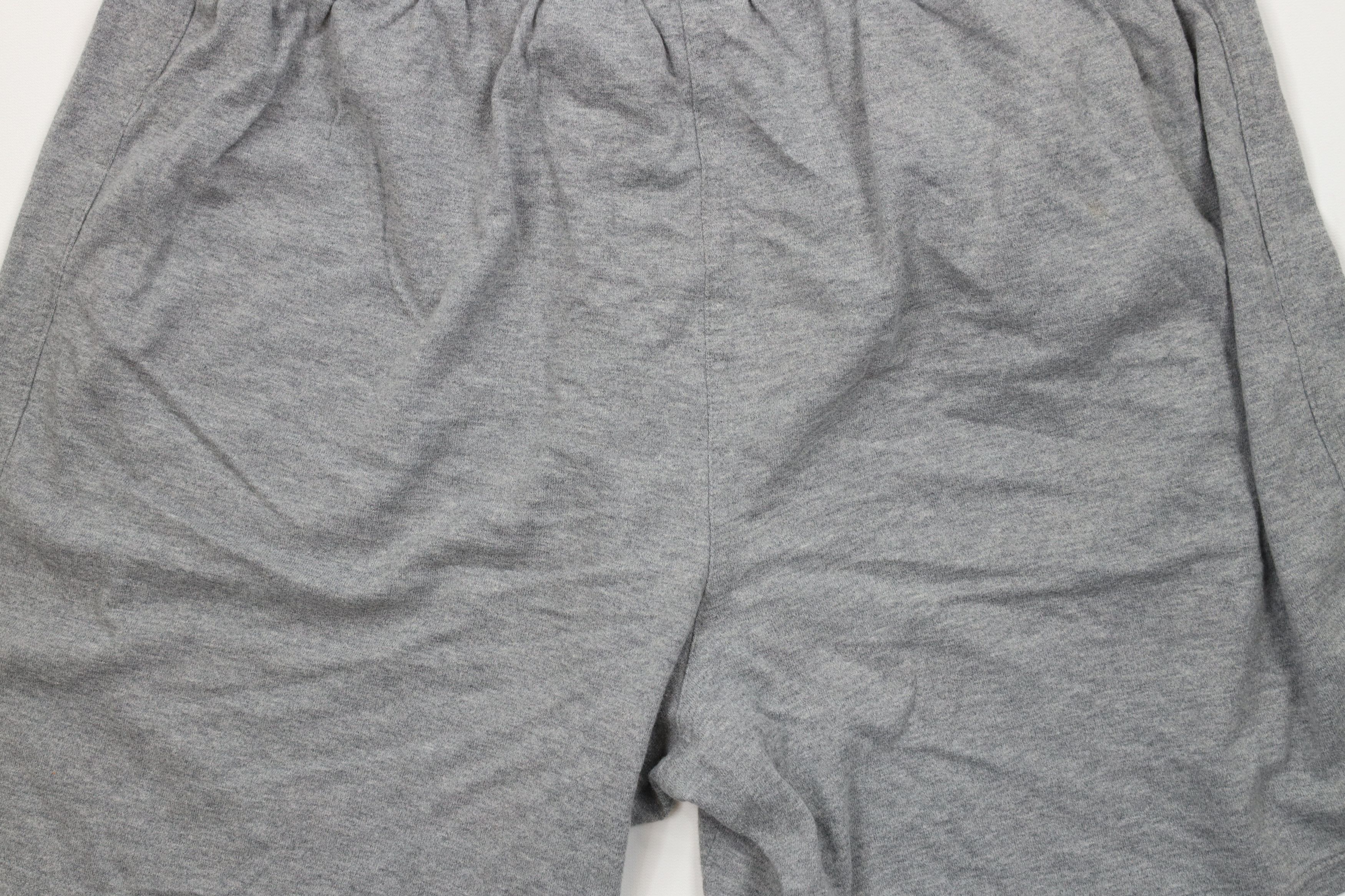 Reebok × Vintage Vintage 90s Reebok Logo Above Knee Shorts Heather Gray Size US 38 / EU 54 - 13 Thumbnail