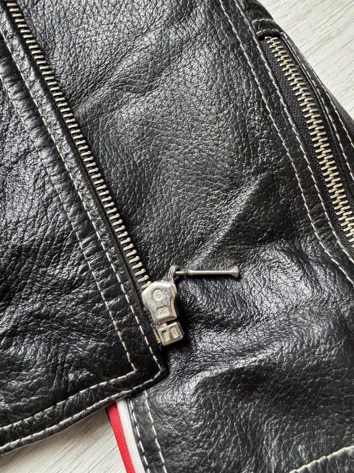 Vintage Vintage Harrison Gibson 90's F1 Leather Racing Jacket Size US L / EU 52-54 / 3 - 13 Thumbnail