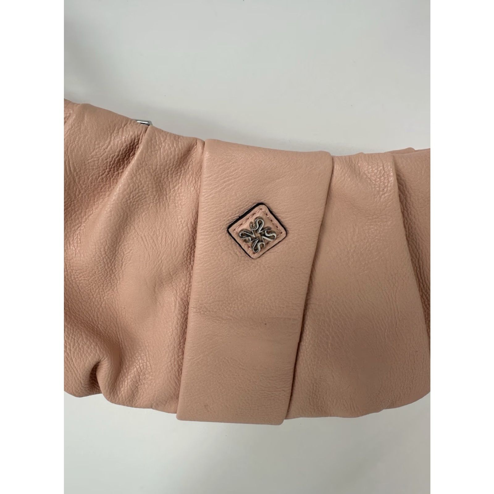 Vintage Vera Wang Simply Simply Vera Bag Wristlet Peach Pink Zip Pleated PU Pebbled Pocket Cards Clutch Wrist Strap Faux Leather Women Small Size ONE SIZE - 2 Thumbnail