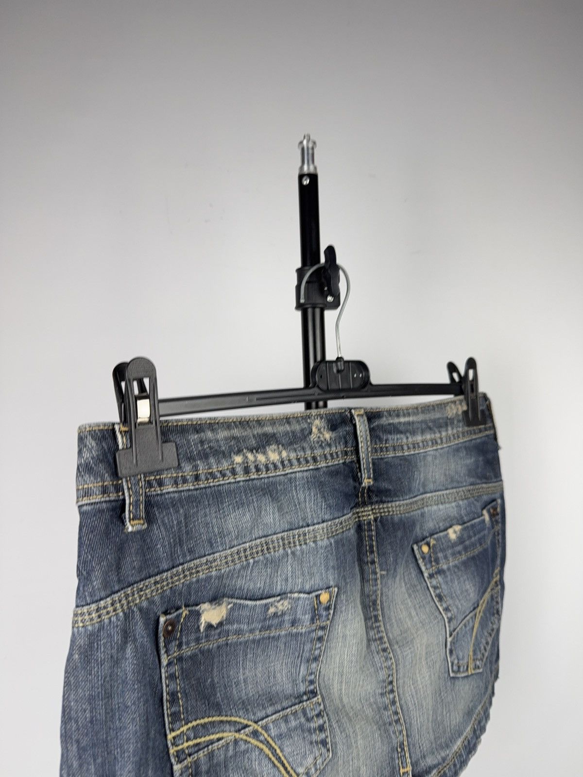 Benetton 00s Y2K Benetton Y2K Distressed Denim Mini Skirt Faded Wash Size 27" / US 4 / IT 40 - 8 Thumbnail