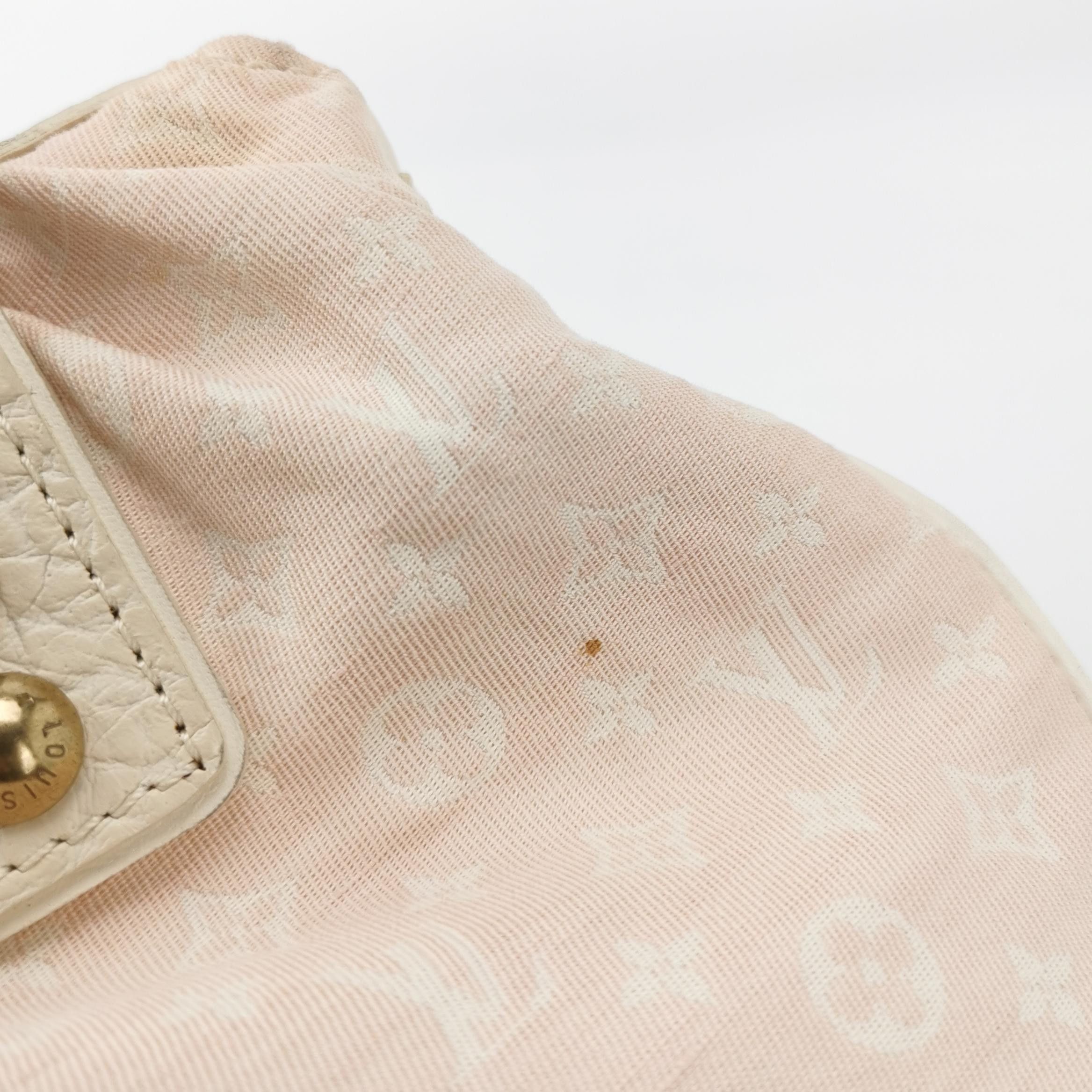 Louis Vuitton Louis Vuitton (LV) Cowhide canvas monogram stitching rivet Size ONE SIZE - 4 Thumbnail