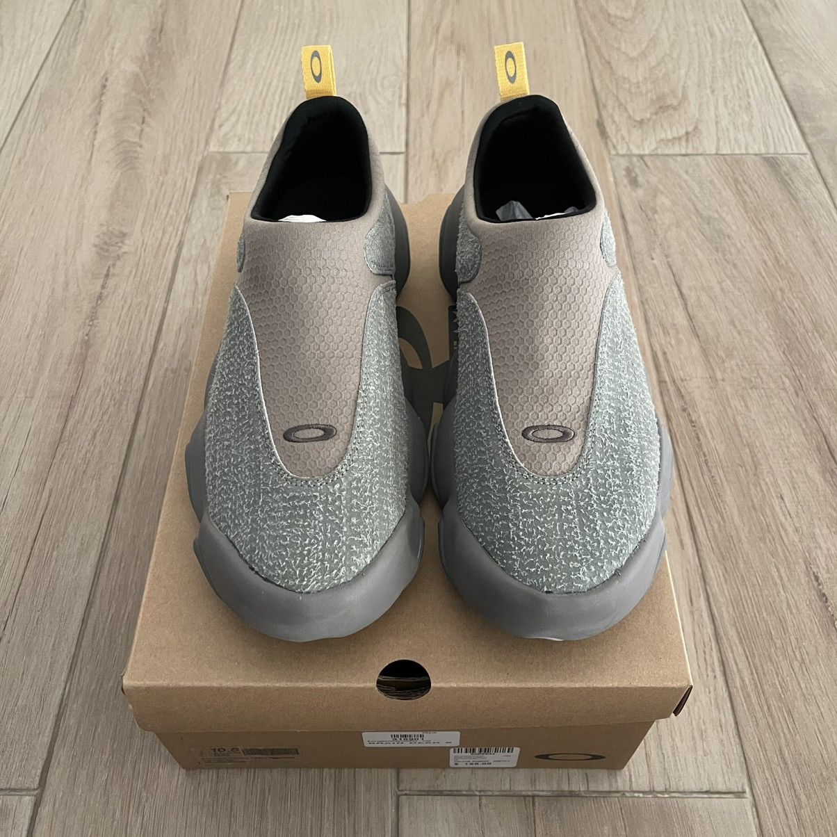 Brain Dead × Oakley Factory Team Flesh Sneaker Sage Size US 10.5 / EU 43-44 - 2 Thumbnail