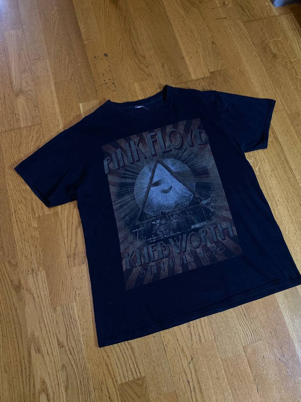 Pink Floyd SALE!!! Vintage Pink Floyd Tee Size US M / EU 48-50 / 2 - 3 Thumbnail